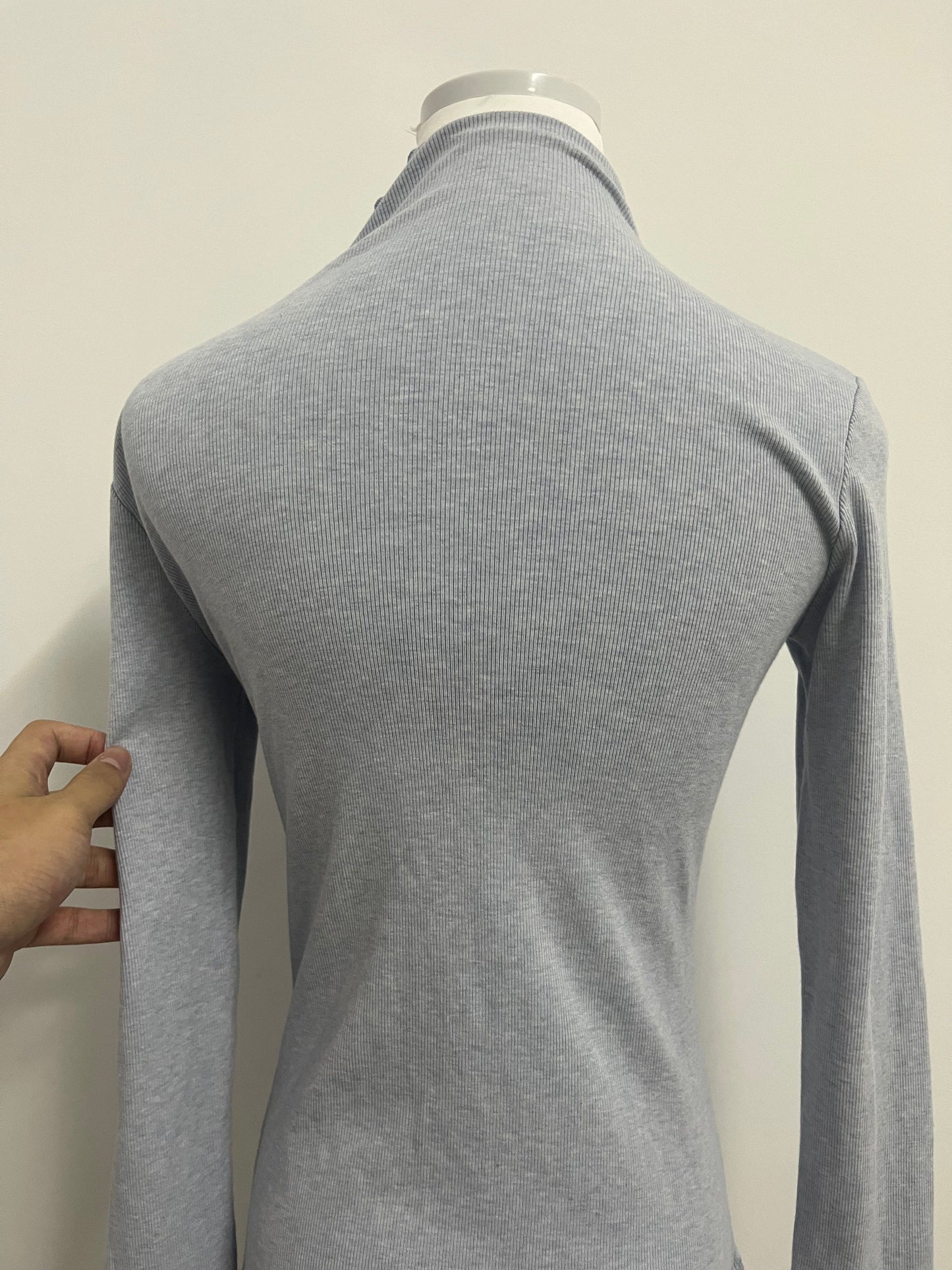 Wishello Women's Cutout Tops Basic Long Sleeve Round Neck Slim Fit Sweaters