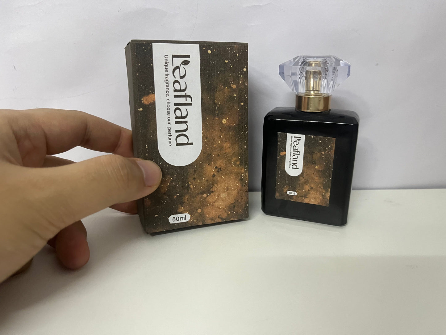 【Leafland Perfumes】—— Unique Fragrance for Distinctive Style