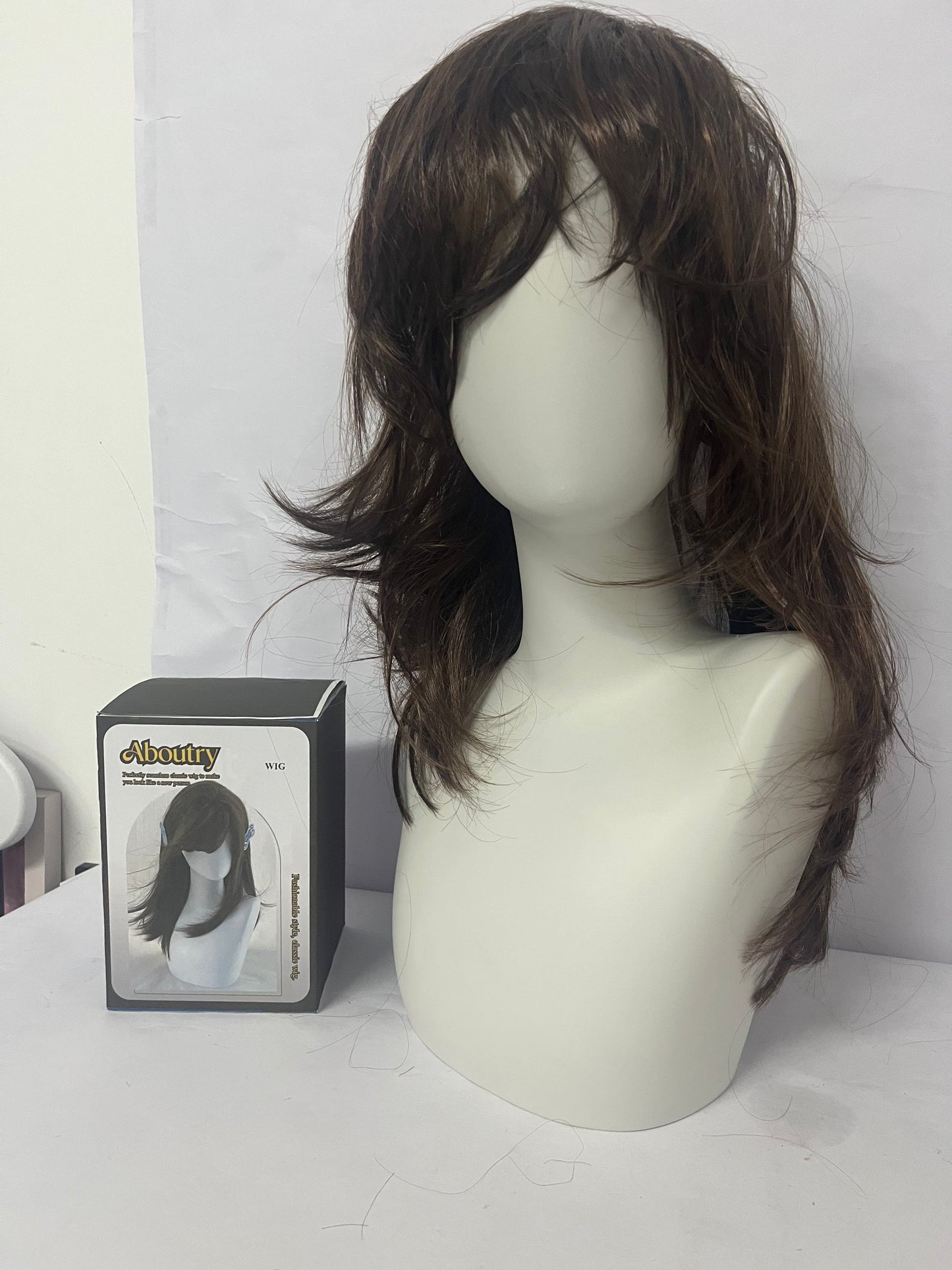 Aboutry Wigs Shaggy Layered Wig Shoulder Length Women's Wig with Hair Bangs Premium Synthetic Hair Wig for Women