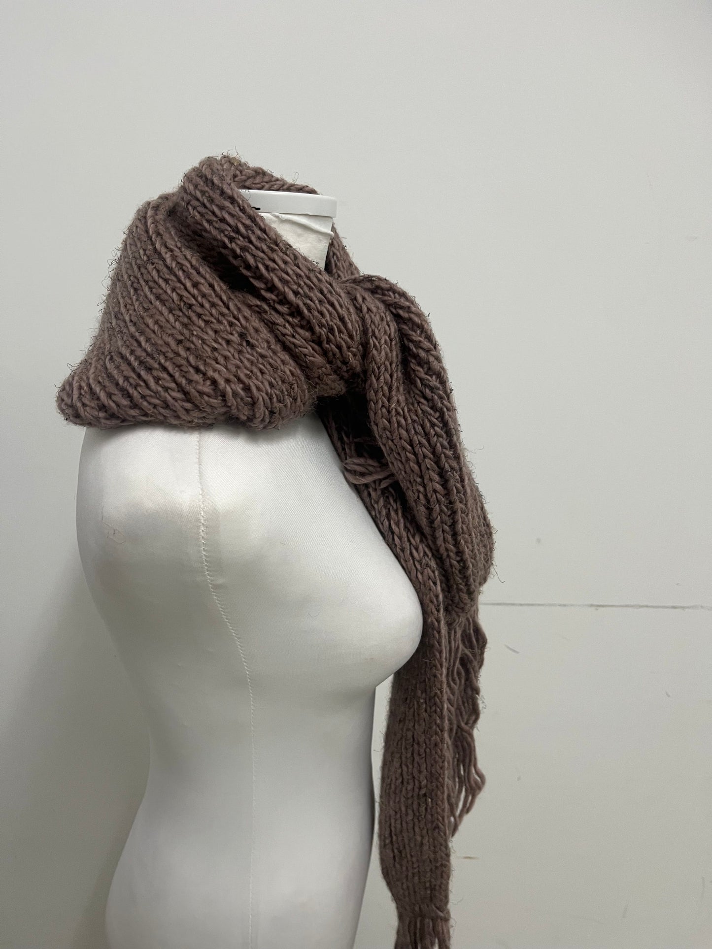 AiJasmine Wool Knitted Scarf Warm & Soft Retro Texture A Fashionable Warm Accessory for Autumn and Winter