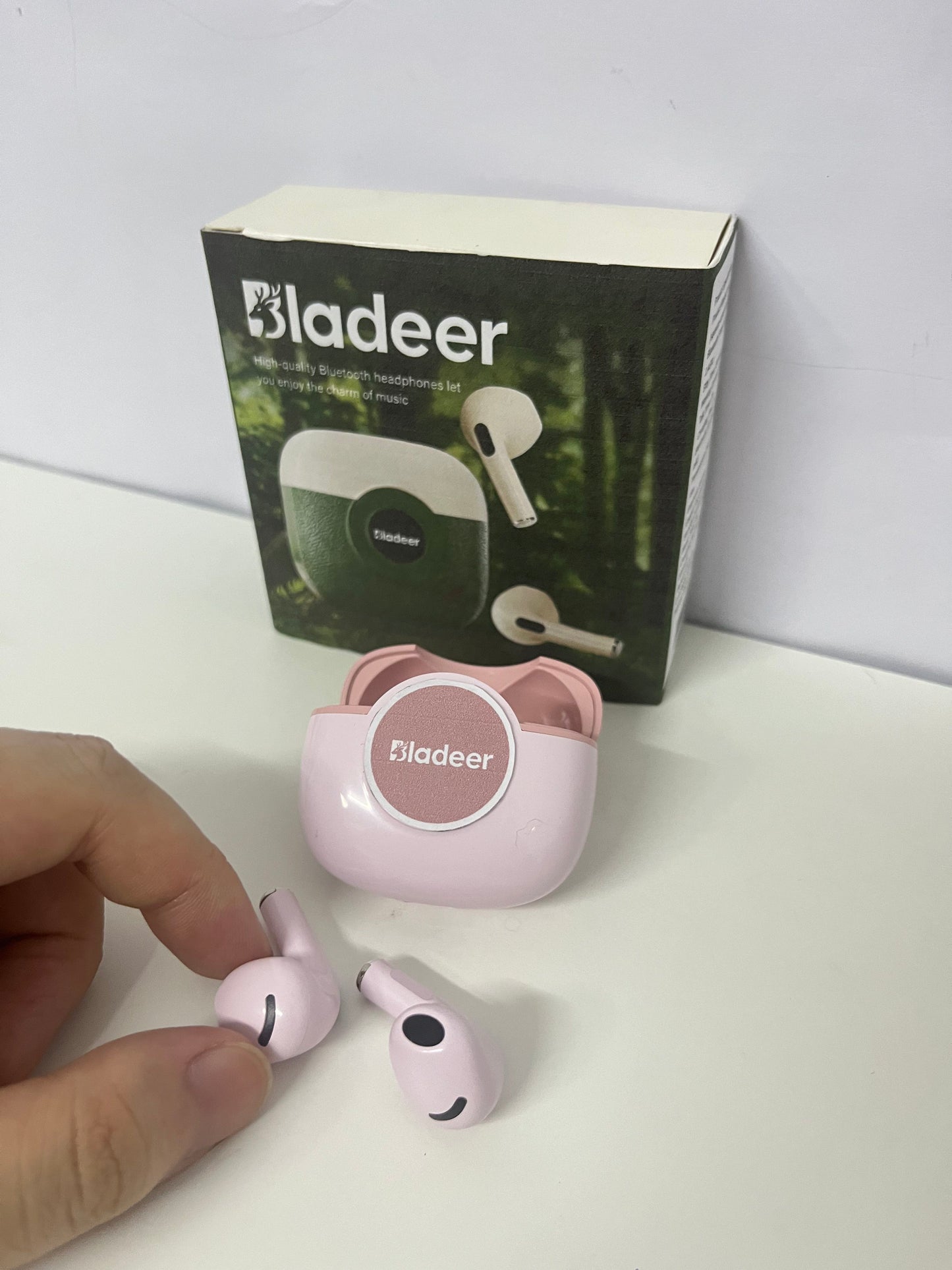 Bladeer Semi-In-Ear Bluetooth Headphones High-Value & Long Battery Life An Immersive Experience Item for Daily Audio-Visual