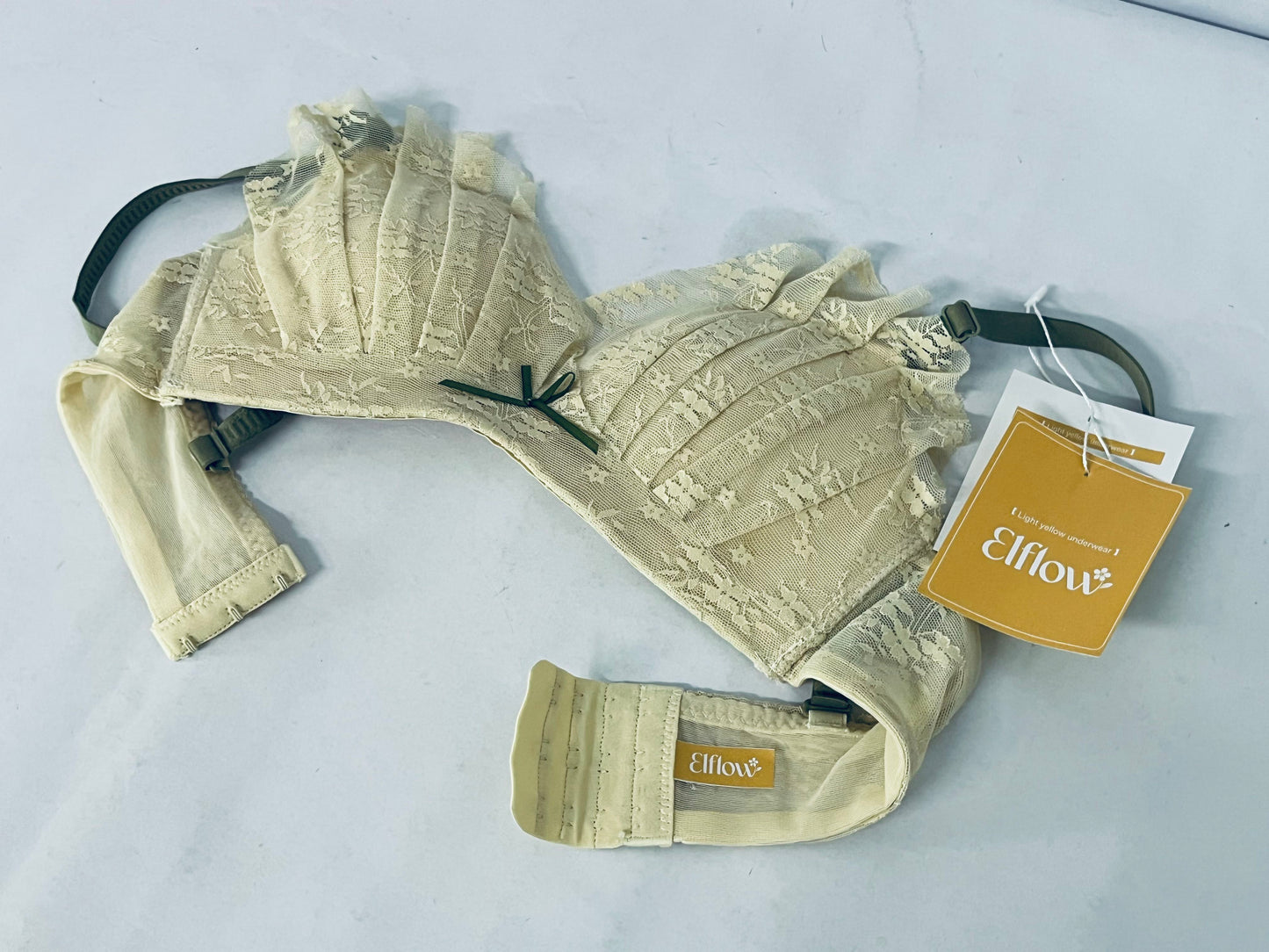 【Elflow Light French Lace Push-Up Bra | Dual Experience of Comfort and Elegance】