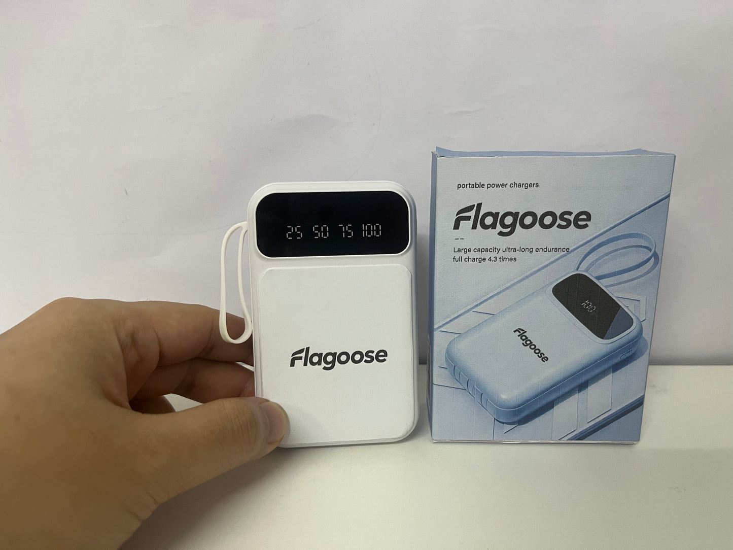 Flagoose Digital Display Large-Capacity Power Bank A Long-Lasting Portable Charging Essential