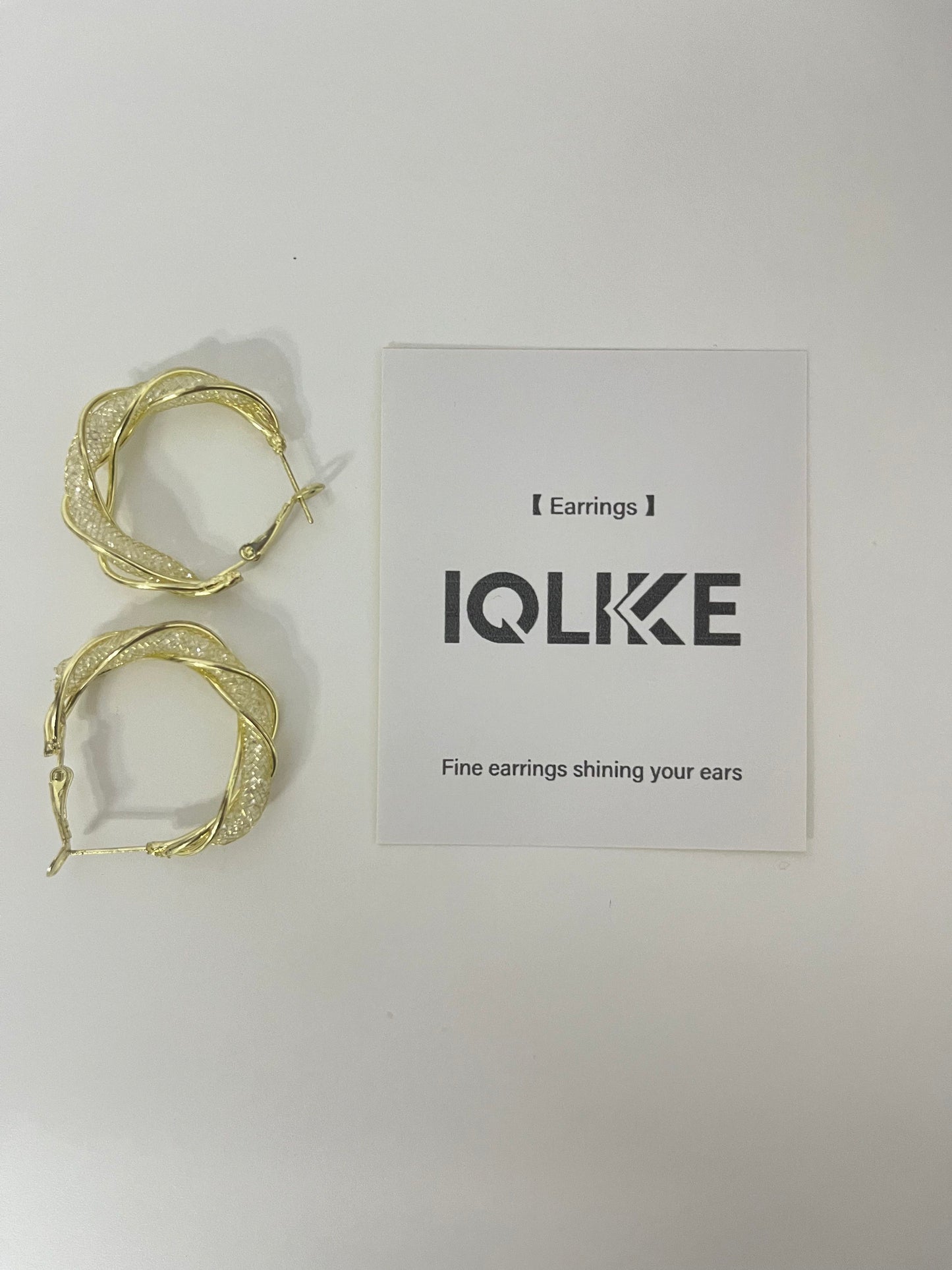 【IQLIKE Gold Woven Hoop Earrings】—— Shiny Accent for Your Daily Style