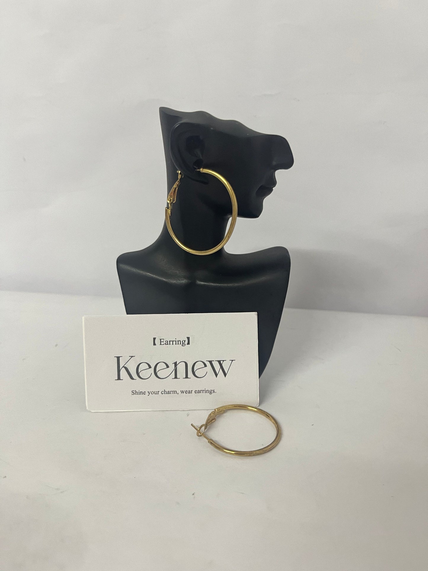 Keenew Hypoallergenic Gold Hoop Earrings for Women,Gold Surgical Steel Hoops Earrings, Thin Hoop Earring for Women, Classic Hoops Everyday Wear
