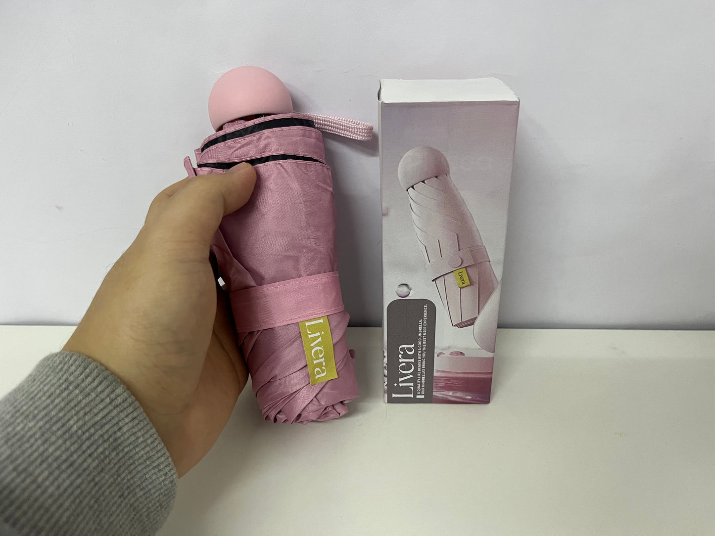 【Livera Compact Foldable Umbrella】—— Pink Stylish Water-Resistant Umbrella: Portable, Lightweight & Durable for Daily Commuting & Outdoor Outings