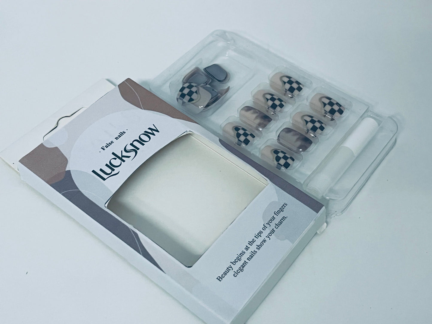 Lucksnow Checkerboard Retro Fake Nail Tips - Color-Block Matte Press-On Nails (With Jelly Adhesive)