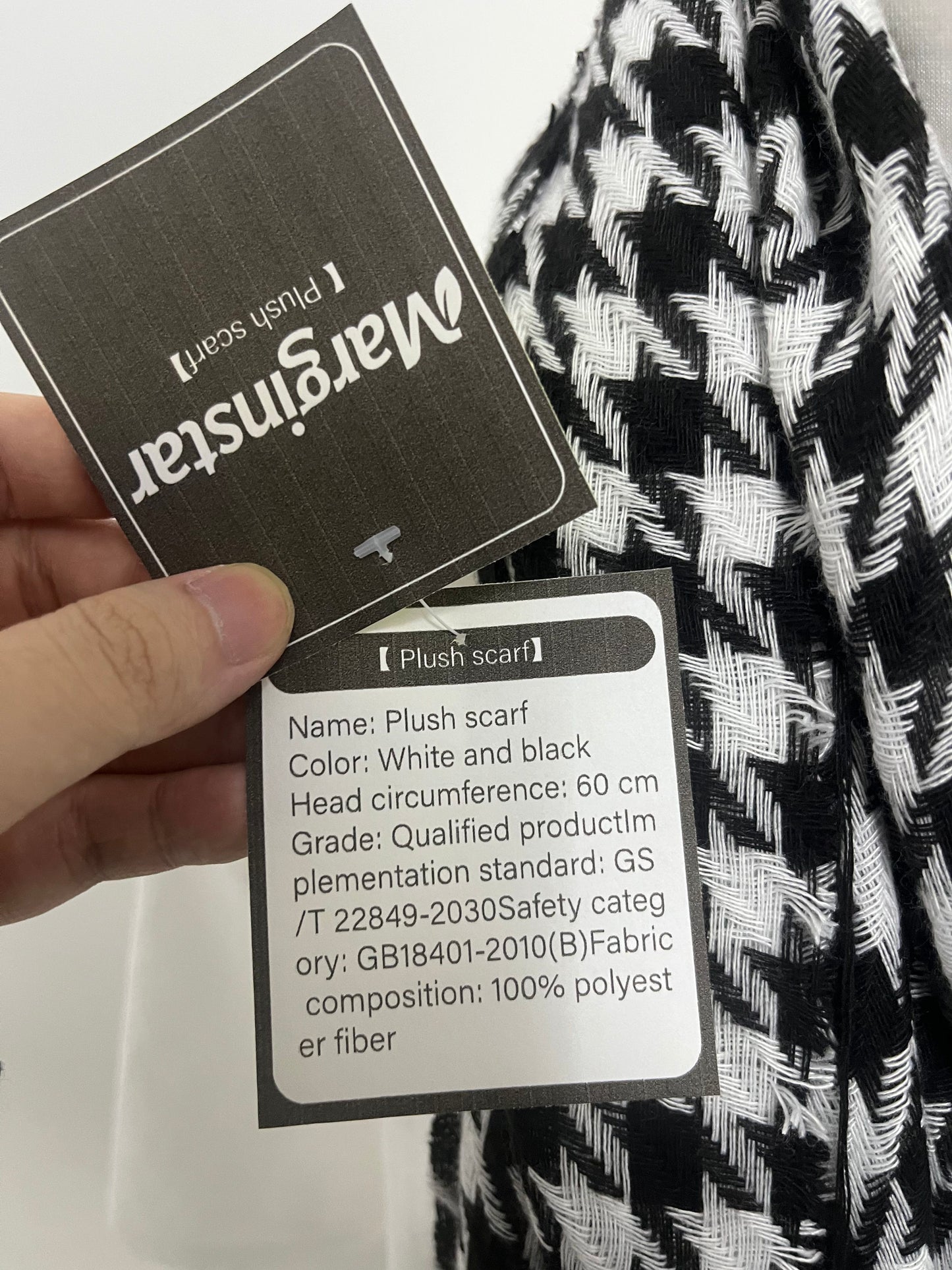 【Marginstar Houndstooth Scarf】—— Timeless Elegance for Every Outfit