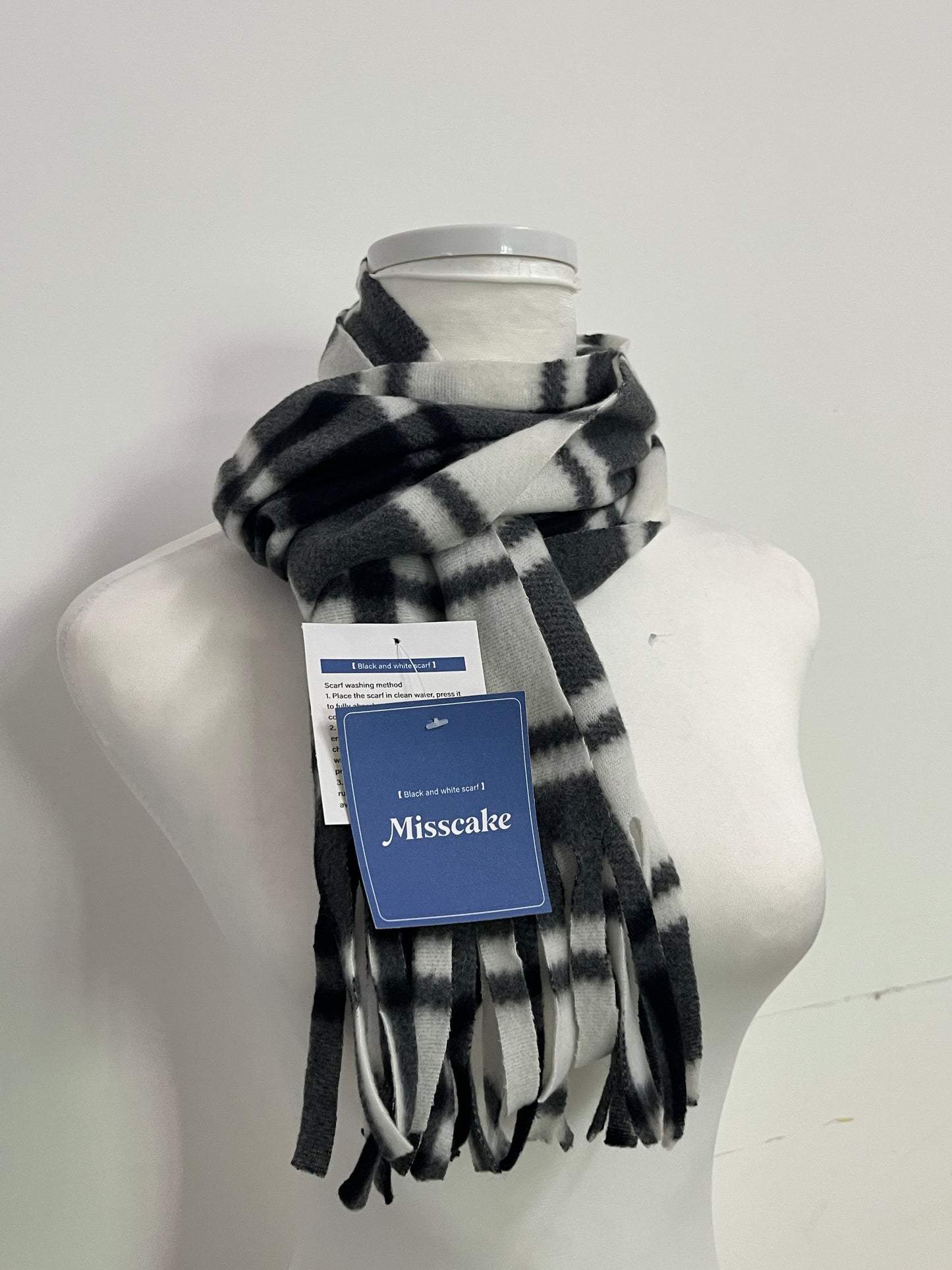 Misscake Black and White Plaid Fringe Scarf, Winter Warm Classic Versatile Fashion Scarf