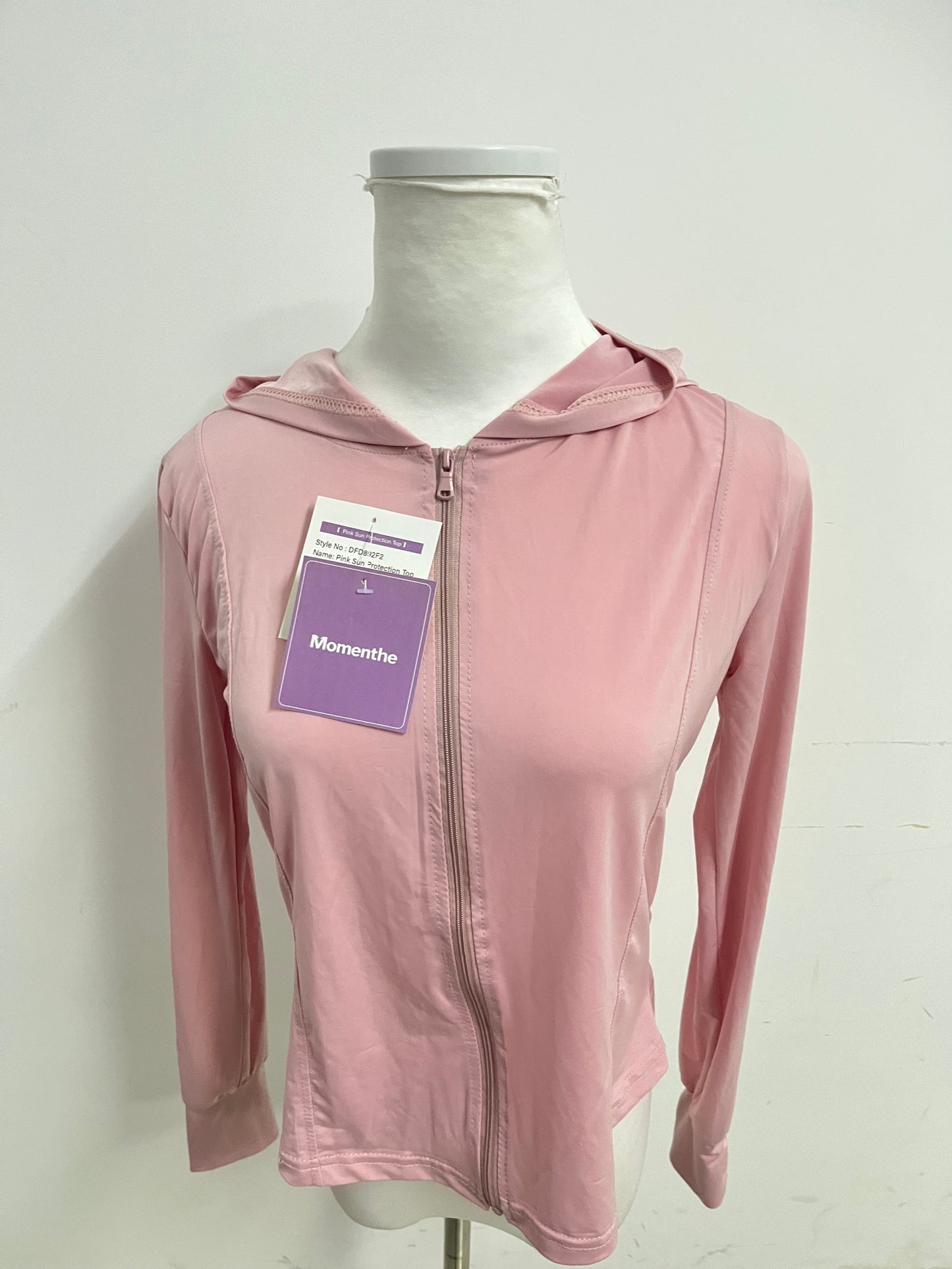 Momenthe Women's Lightweight Hooded Athletic Top