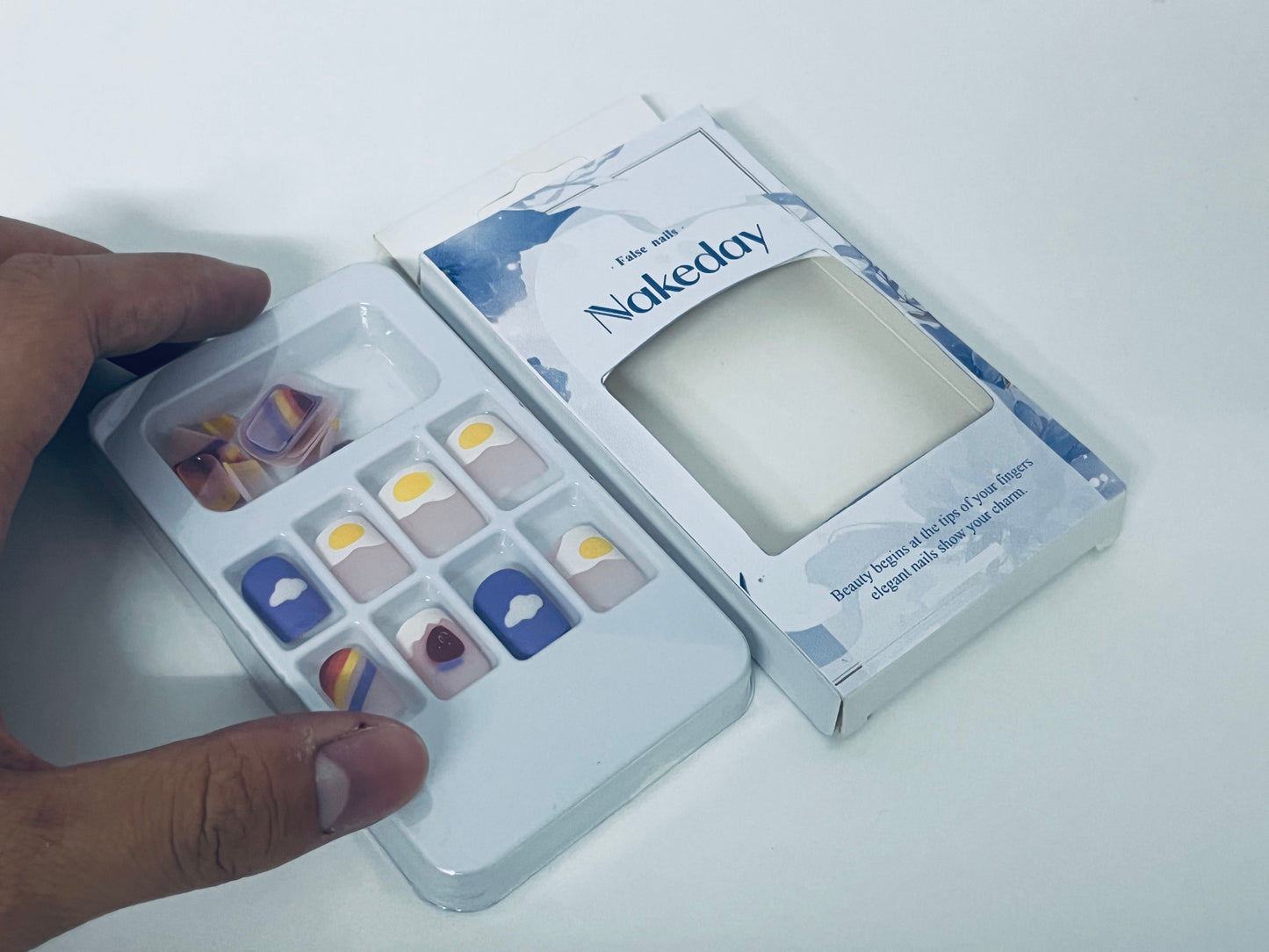 Nakeday Hand-Painted Art False Nails: Healing Aesthetics for Your Fingertips