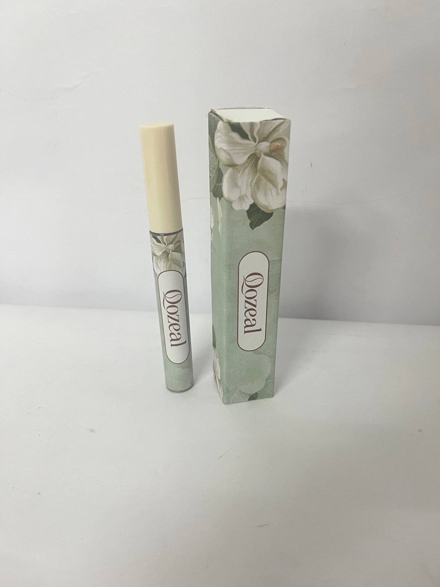 Oozeal Moisturizing Lip Gloss - Hydrating & Non-Sticky Long Lasting Lip Gloss - Enriched with Bakuchiol, Mango Seed Butter & Avocado Oil to Soften & Smooth - Pink Nude