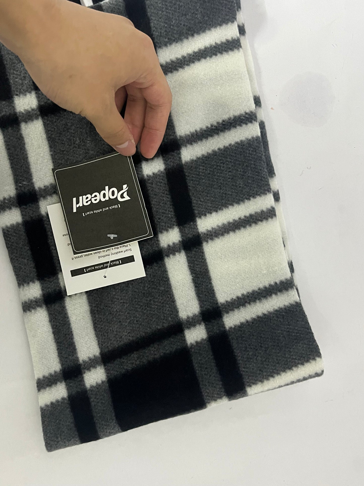 Popearl Exquisite Mongolia Wool Scarf - Classic Plaid Design, Opulent Winter Warmth