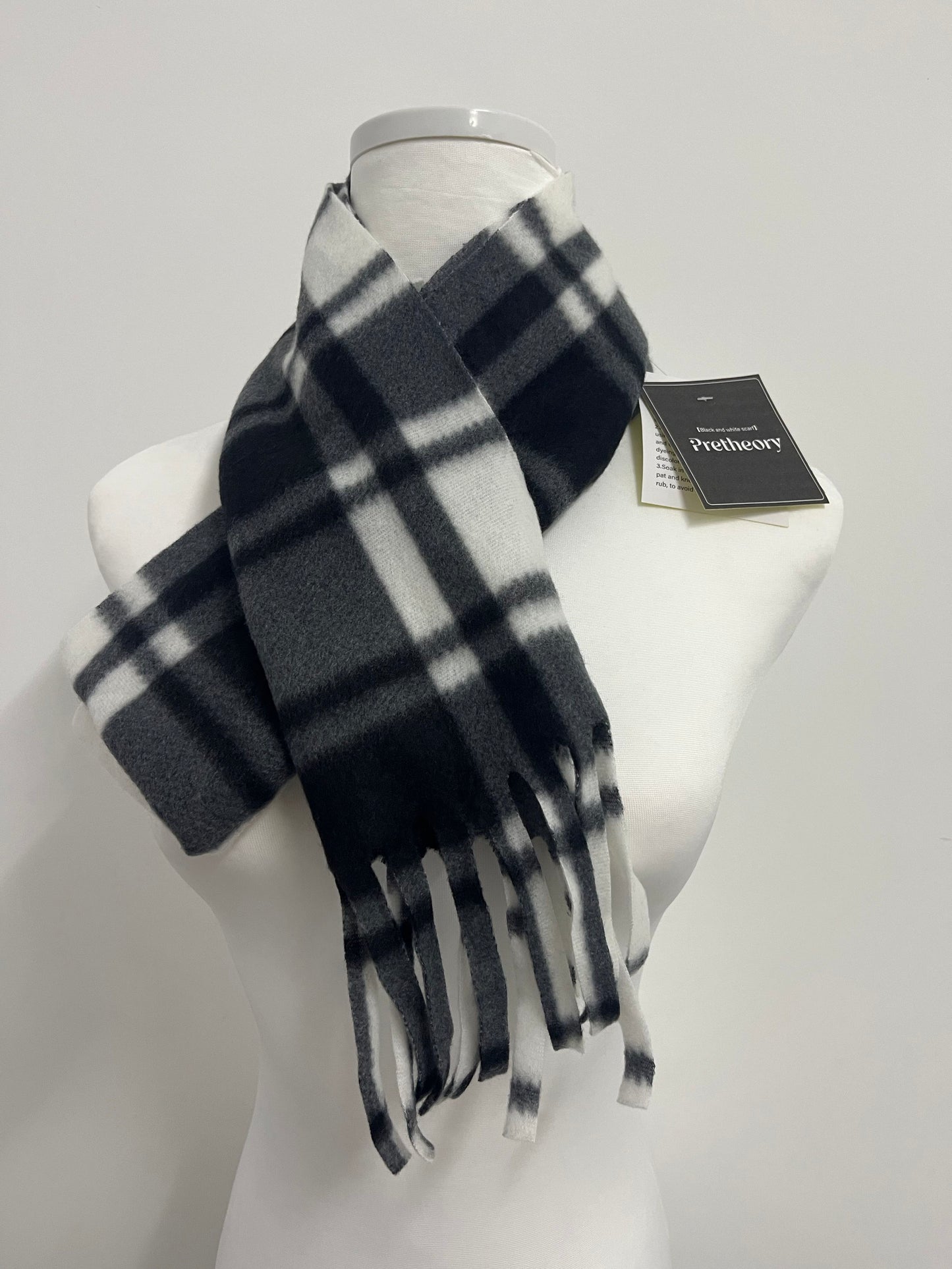 Pretheory Exquisite Mongolia Wool Scarf - Classic Plaid Design, Opulent Winter Warmth