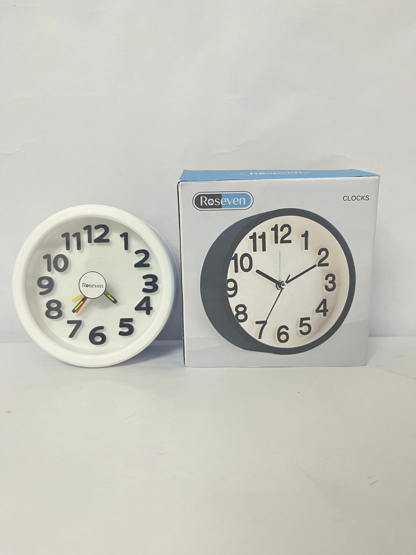 Roseven No Ticking Silent Alarm Clock,Easy to Read and Use,Ascending Sound,1 AA Battery Operated,Snooze Light,Bedside Desk Clock,White