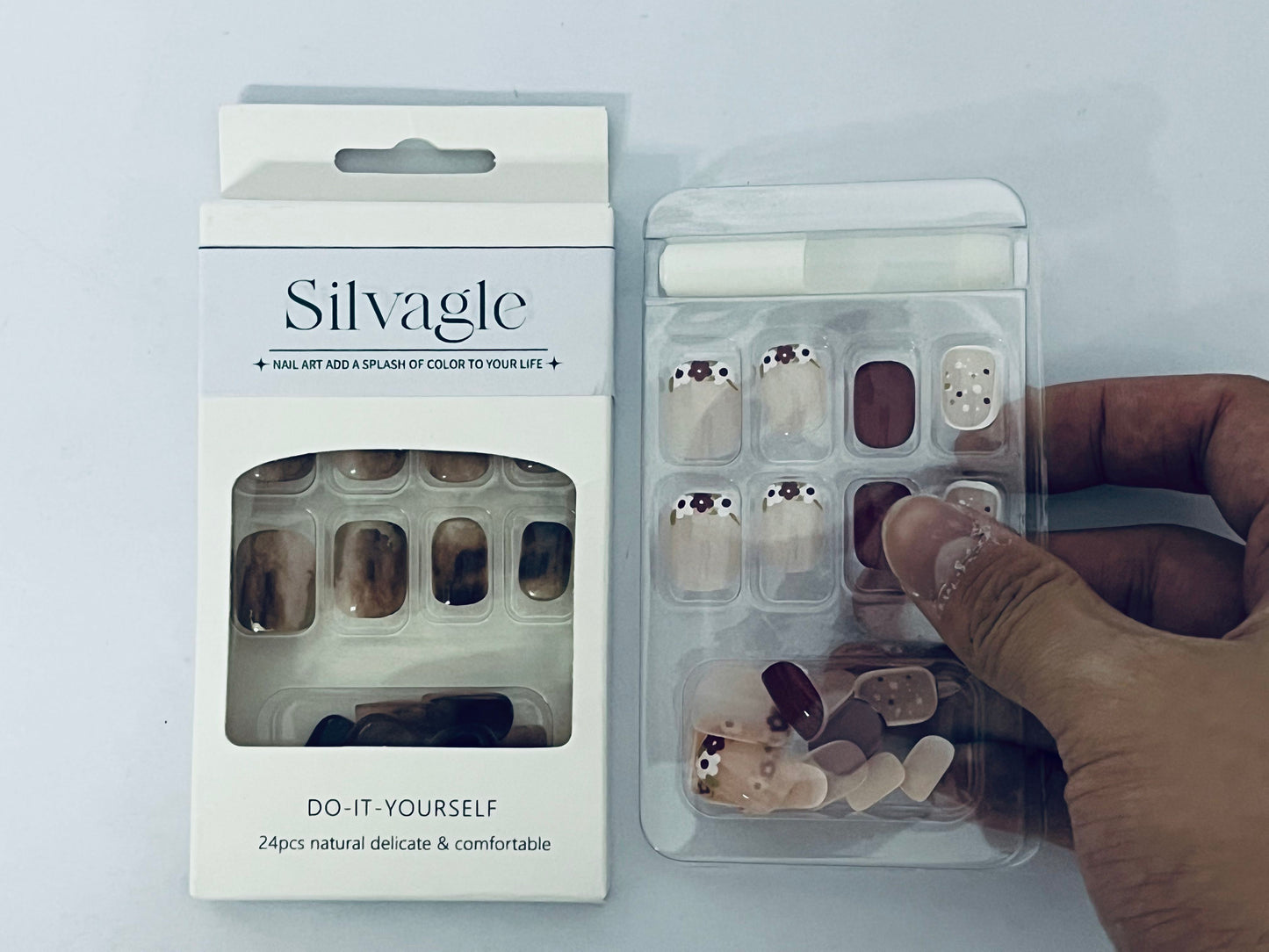 Silvagle Nails Squoval Nails , Reusable Stick On Fake Nails with Glue | Salon Quality | 8 Sizes - 24 Nail Kit