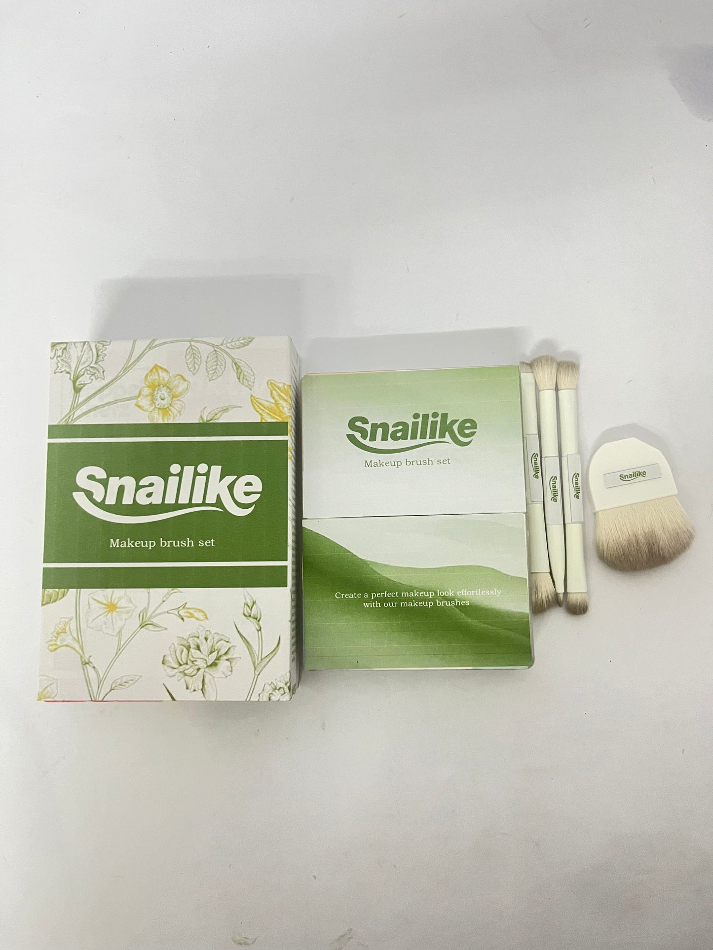 Snailike Makeup Brush Set, Comprehensive Makeup Brushes Kit, Portable Makeup Brushes, Natural Blending Effects, White, 5 Pcs