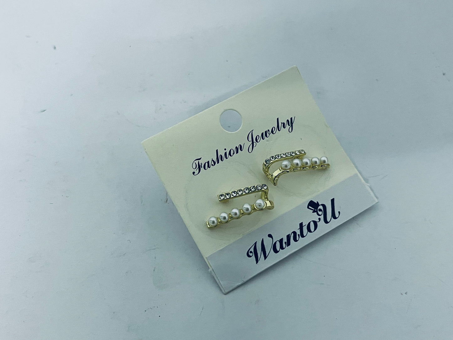 WantoU Vintage Pearl Bar Stud Earrings Crystal Pearl Earrings Rhinestone Pearl Bar Earrings Gold C Shape Stud Earrings Jewelry for Women
