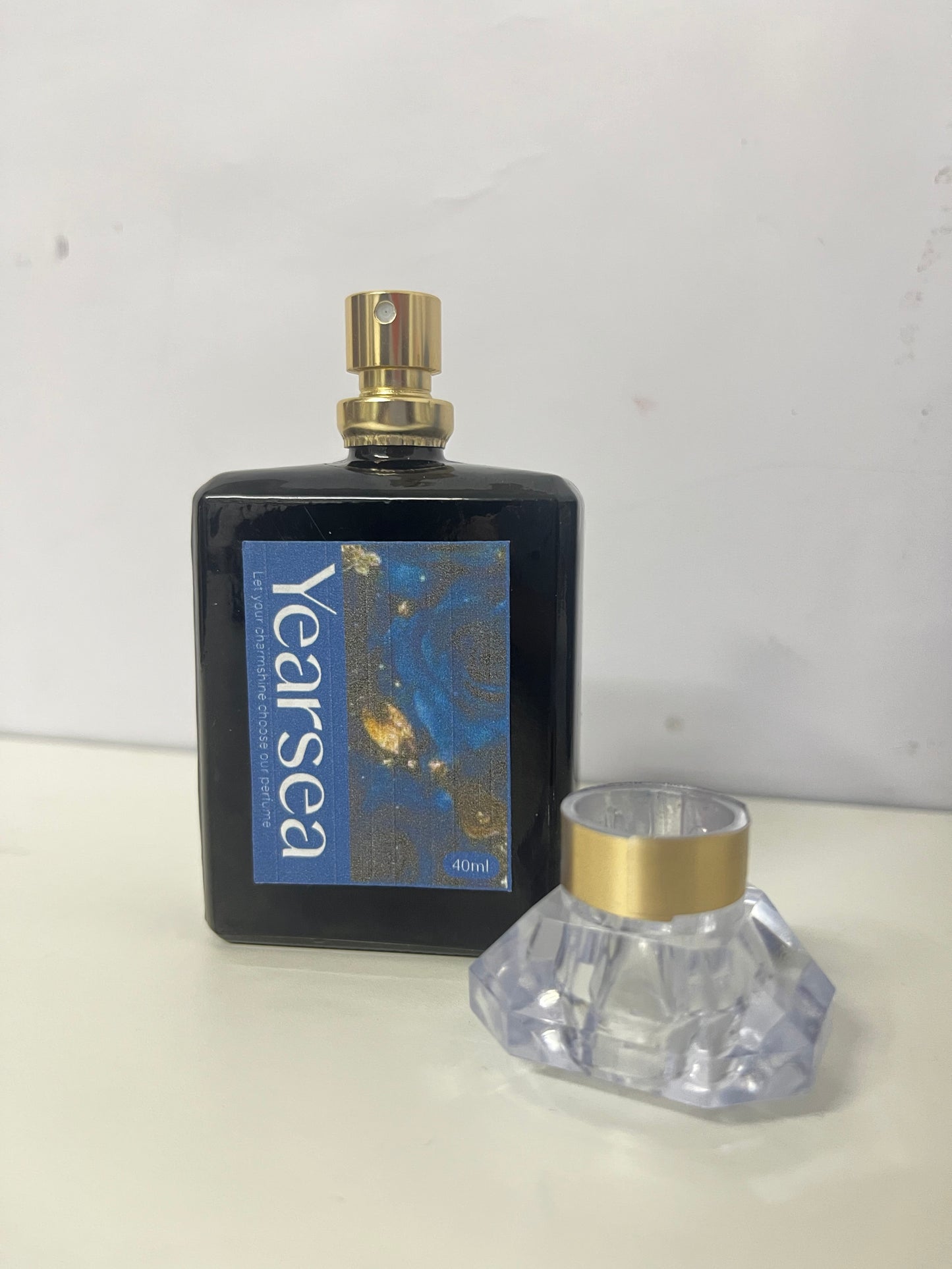 Yearsea Eau de Parfume – 40ml Black Glass Bottle with Blue Rose Artistic Print, Long-Lasting Luxury Fragrance