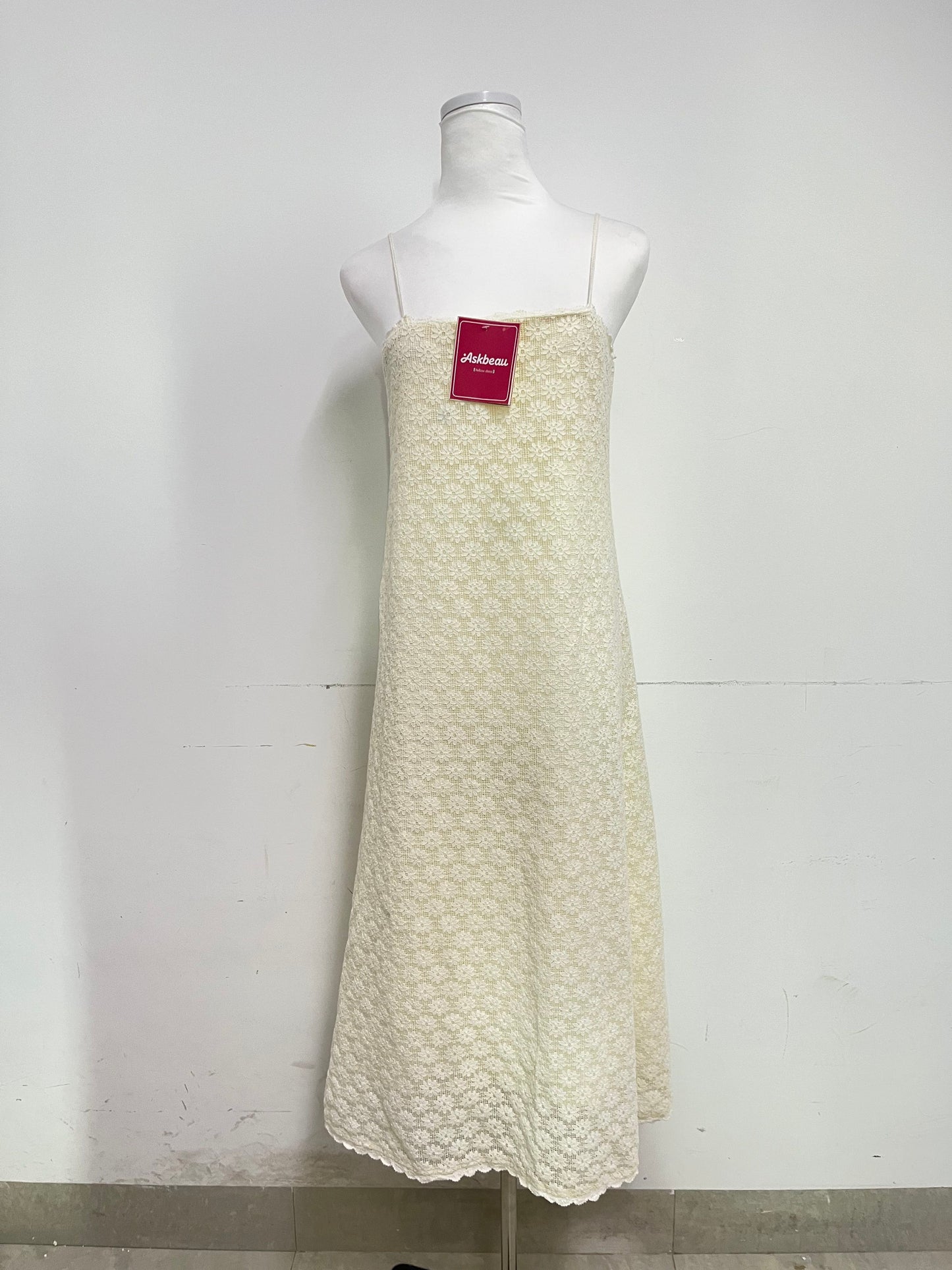 Askbeau Dresses Off - White Lace Suspender Dress - The Epitome of Elegance and Romance