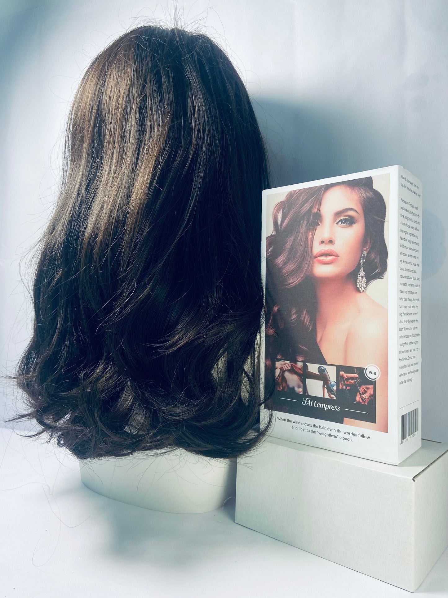 FALLempress Wigs Womens Long Black Wig Long Layered Natural Curly Wigs for White Women Shoulder Length Synthetic Heat Resistant Wig for Daily Party