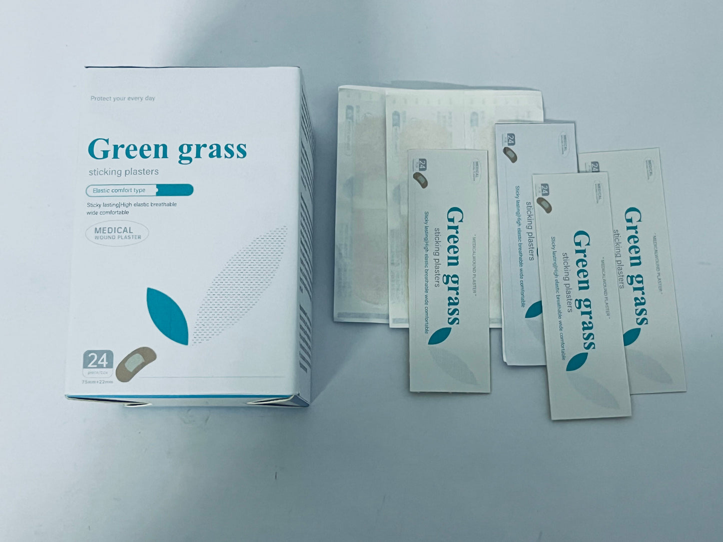 Green grass sticking plasters Flexible Fabric Adhesive Bandages, First Aid and Wound Care Supplies, All-One Size, 24 Count