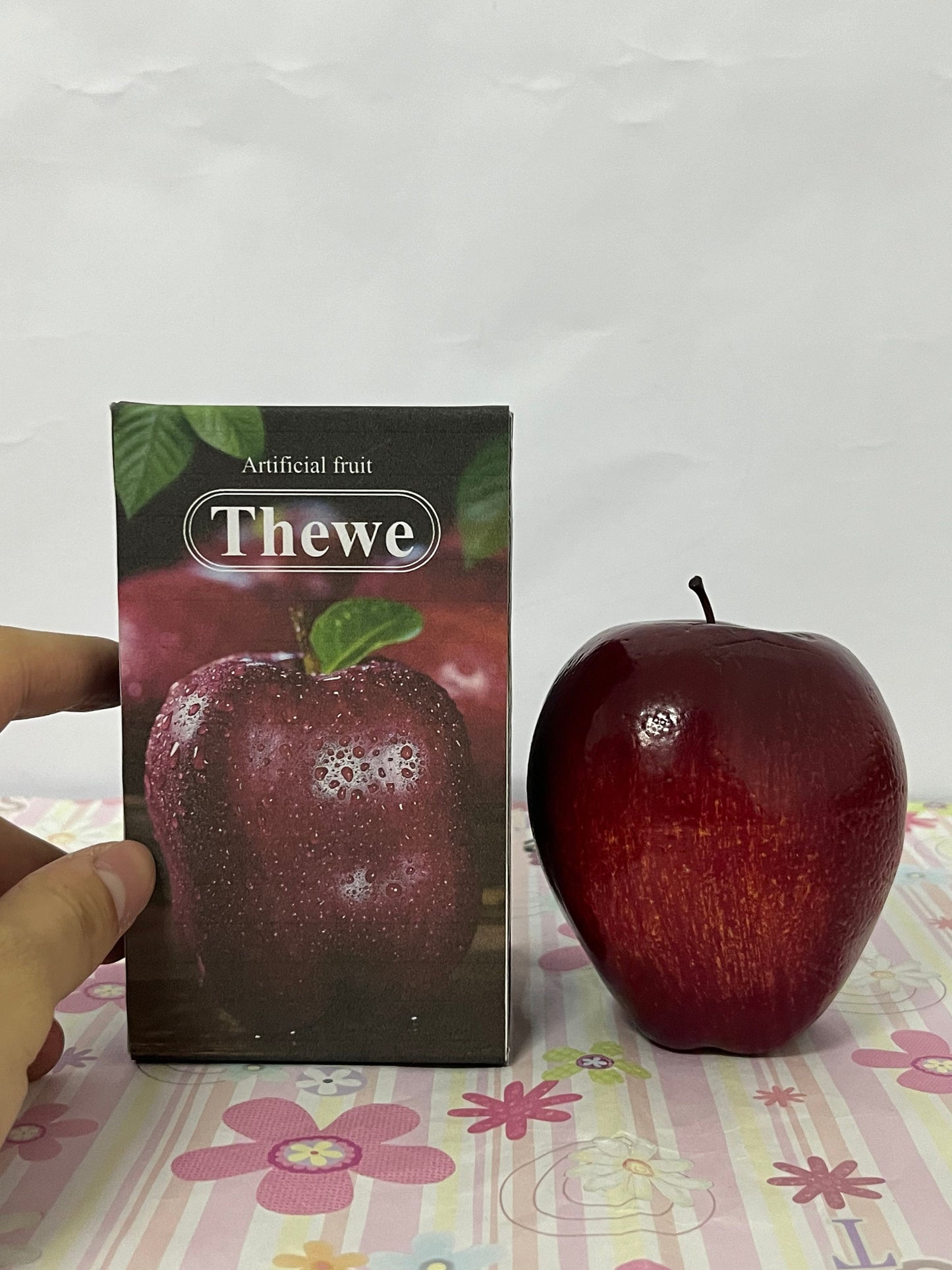 Thewe Artificial fruit Fake Simulation Fruit for Home Kitchen Party Photography Prop Wedding Decoration (1Pc Dark Red Apples)