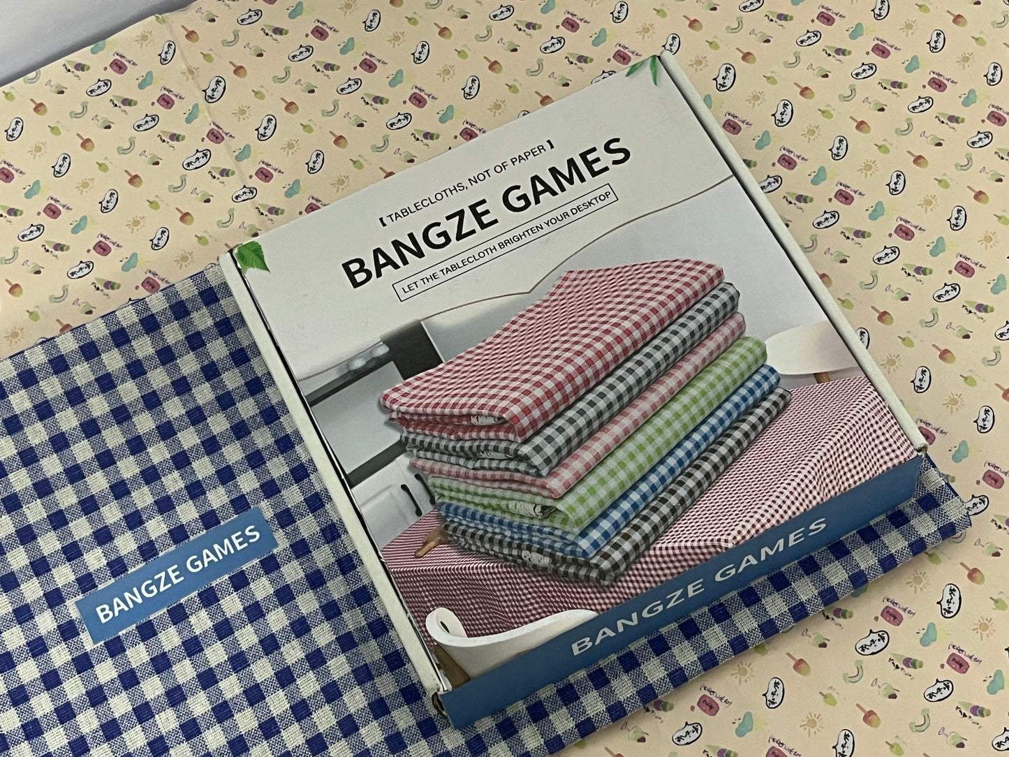 BANGZE GAMES Tablecloths, not of paper Rectangle Plastic Tablecloth 54 x 108 Inches Premium Royal Blue Checkered Decorative Table Cover for Baby Shower, Birthday, Wedding, Indoor and Outdoor use