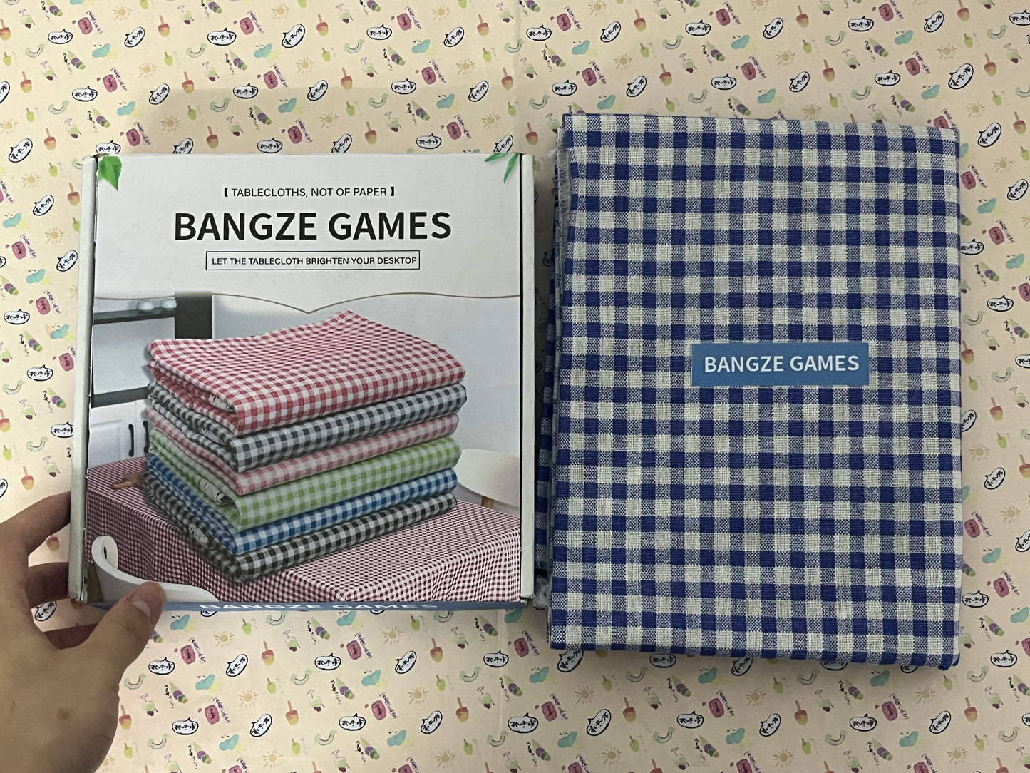 BANGZE GAMES Tablecloths, not of paper Rectangle Plastic Tablecloth 54 x 108 Inches Premium Royal Blue Checkered Decorative Table Cover for Baby Shower, Birthday, Wedding, Indoor and Outdoor use