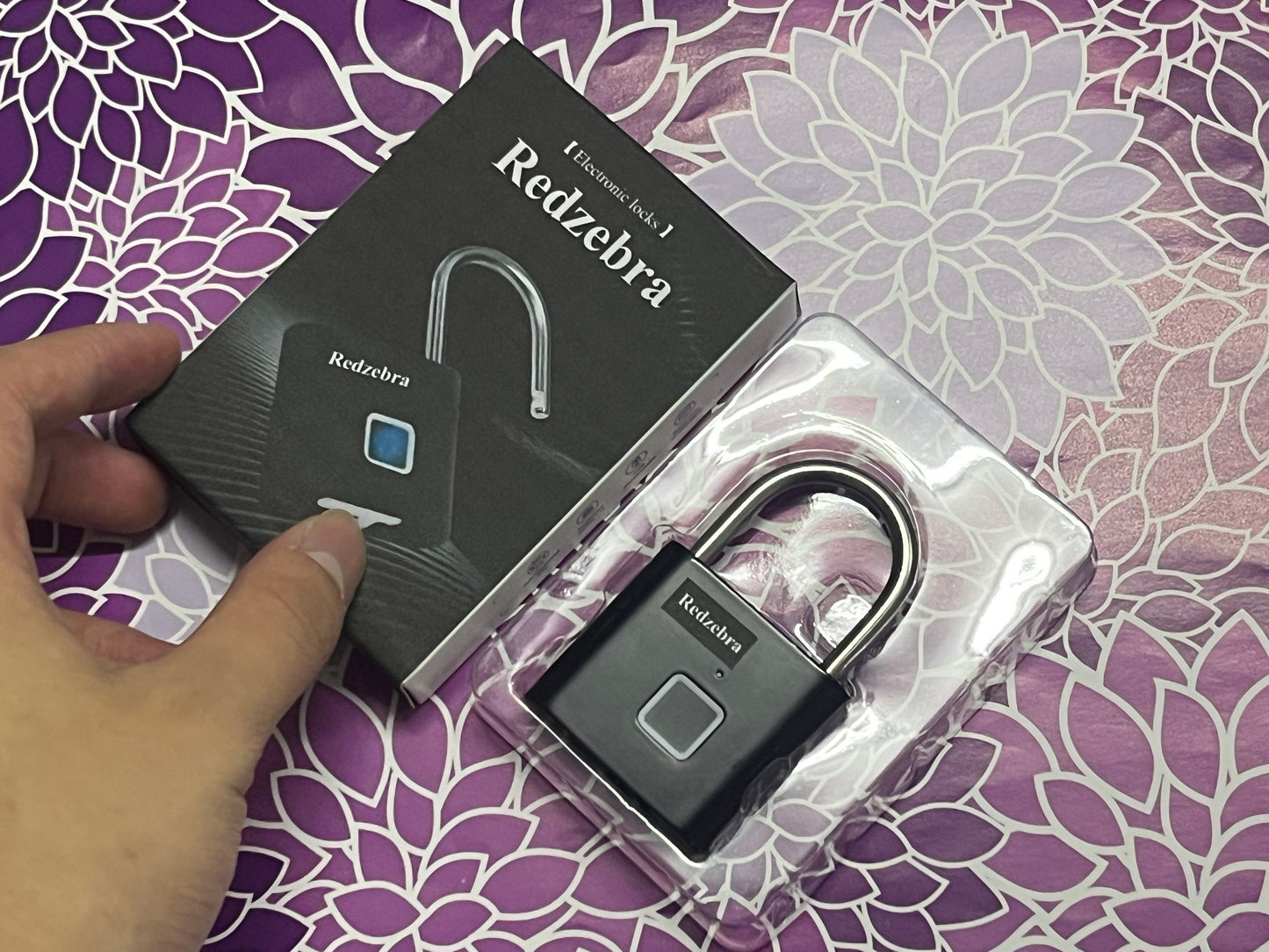 Redzebra Electronic locks Intelligent Fingerprint Password Lock Durable Keyless Suitcase and Cabinet Lock Black Fingerprint Capacity for Luggage and Outdoor Use