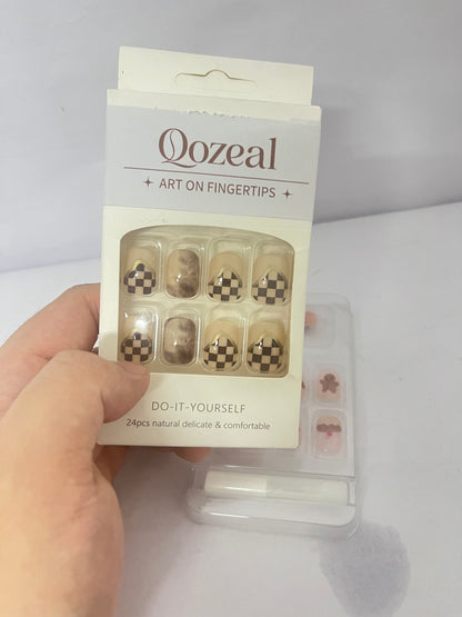 Oozeal False Nails Short - Classic Black Matte Grid Pattern, Press on Nails Reusable, Square Fake Nails Kit for Women 24PCS