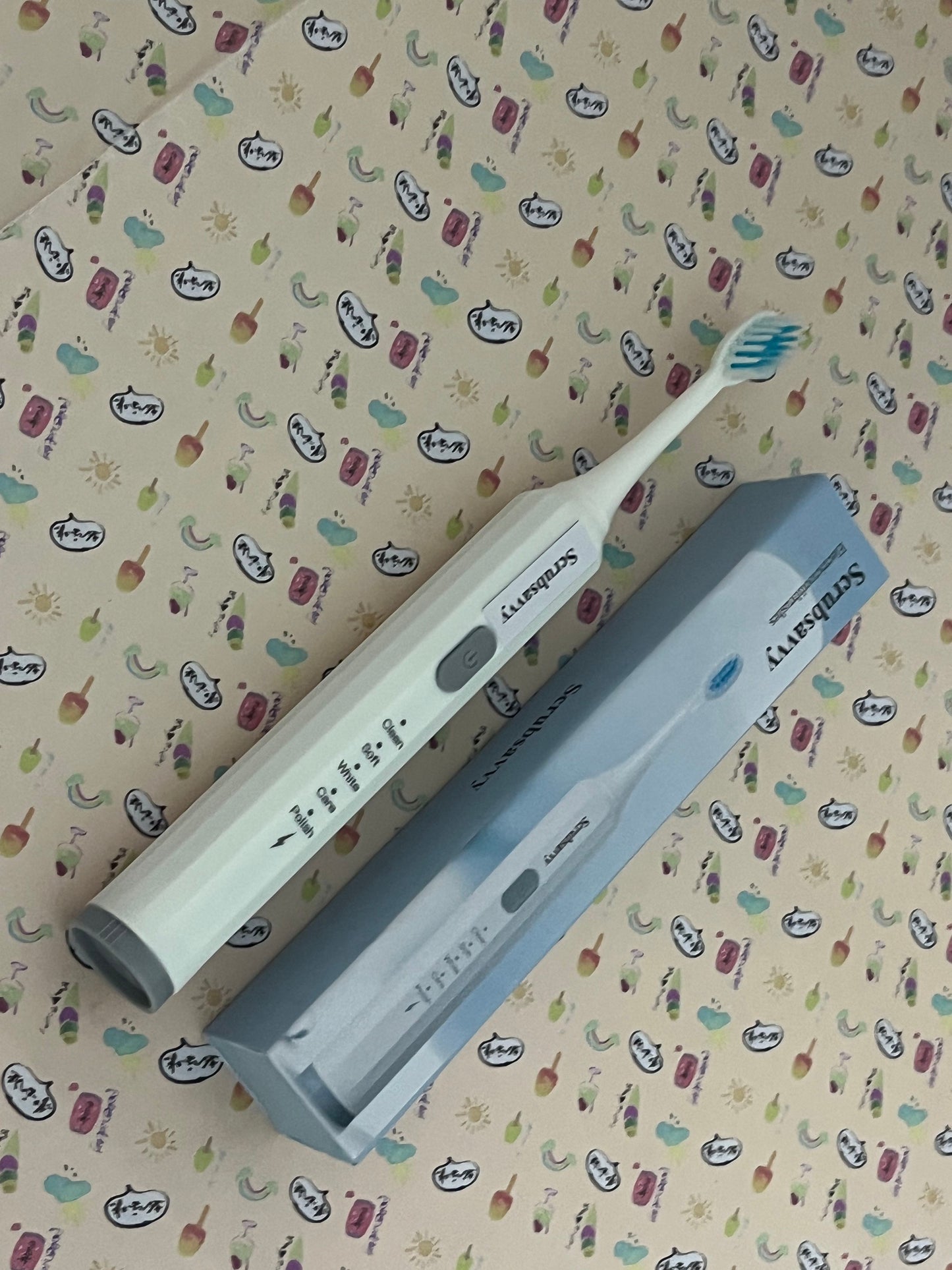Scrubsavvy Electric toothbrushes Toothbrush w/ 5 Brushing Modes, 2min. auto-Timer, 30sec. Quad-Reminder and Long-Lasting, Extended Charge Battery (White)