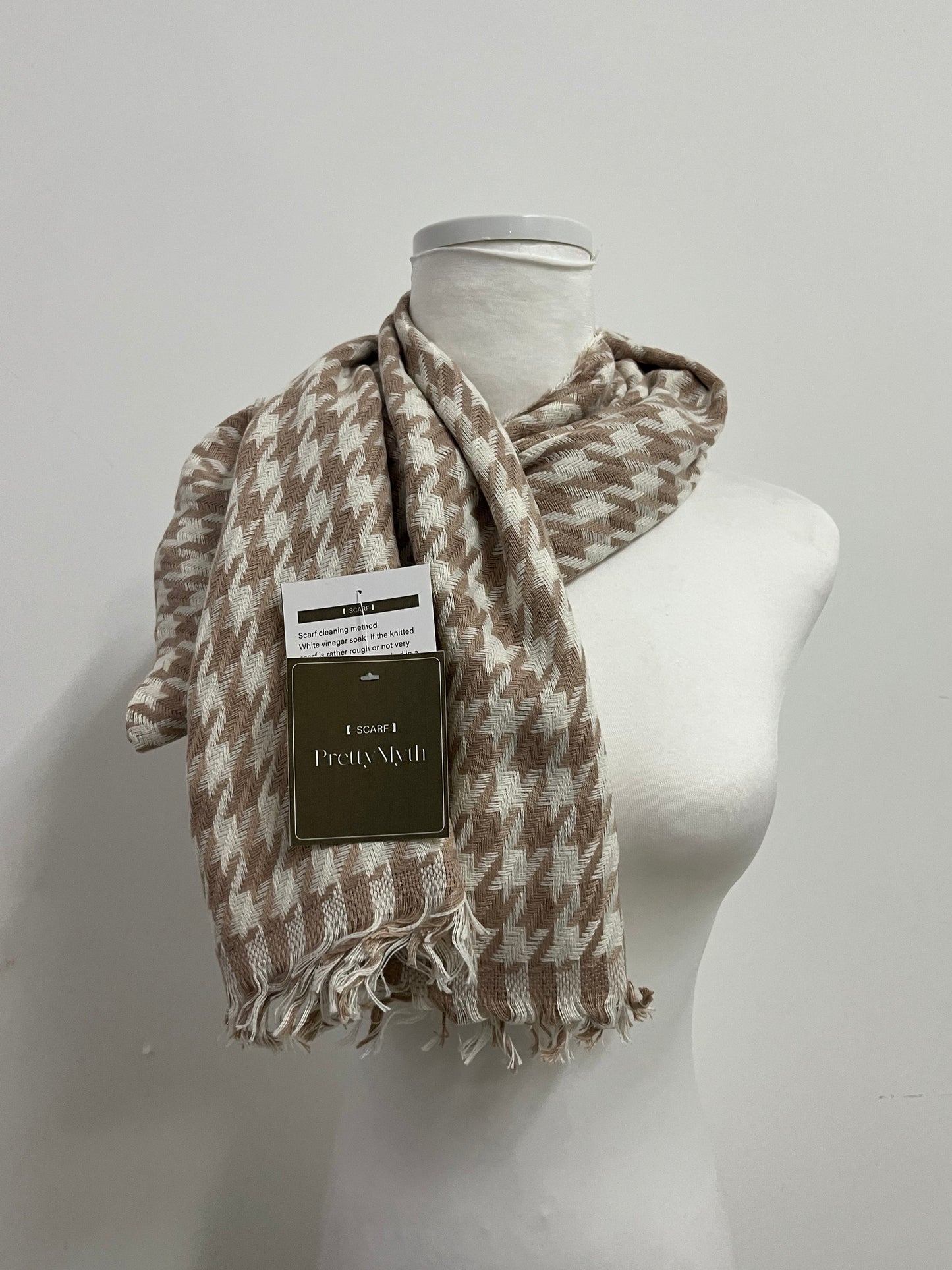 PrettyMyth Scarfs Houndstooth Scarf - The Perfect Blend of Classic and Warmth