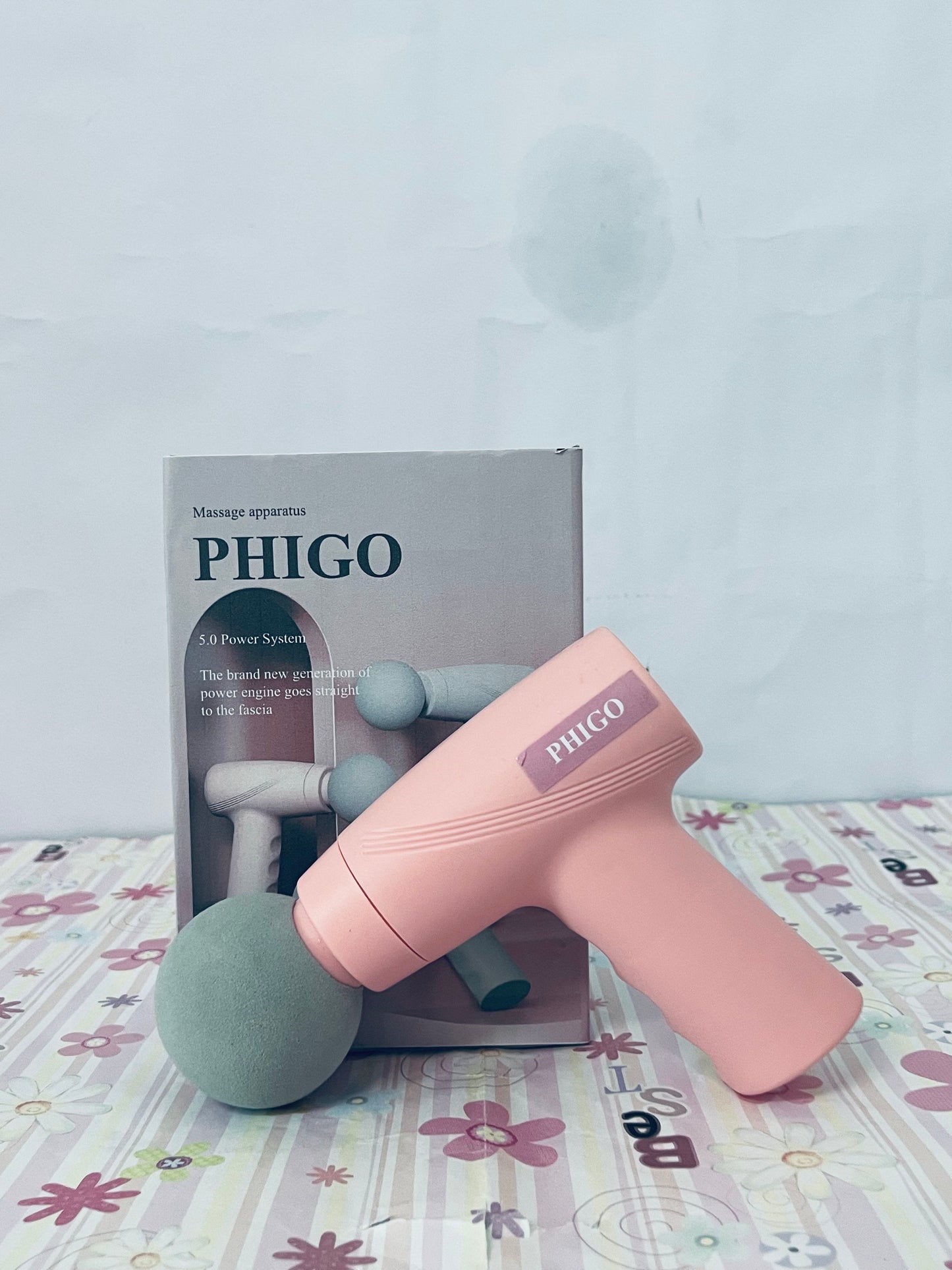 PHIGO Massage apparatus Mini Massage Gun-Pink，Muscle Deep Tissue Massager Gun, Handheld Percussion Massager, Portable Quiet Massage Gun with Carry Case for Home Office Gym Motehr Day Gifts for Women Men Her