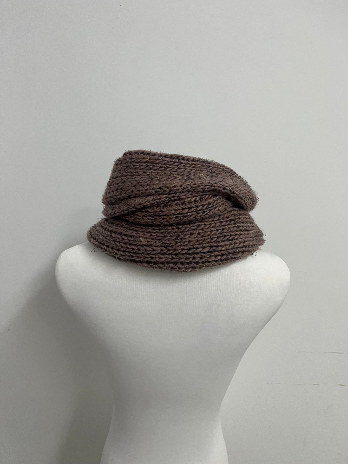 Berthe Deep Brown Knit Scarf - Winter Essential for Layering & Cold-Weather Looks