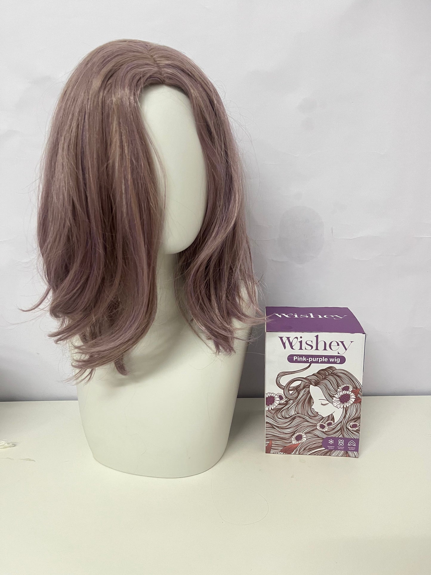 Wishey Pink-Purple Wig - Mid-Length Wavy Hair with Subtle Mauve Hue