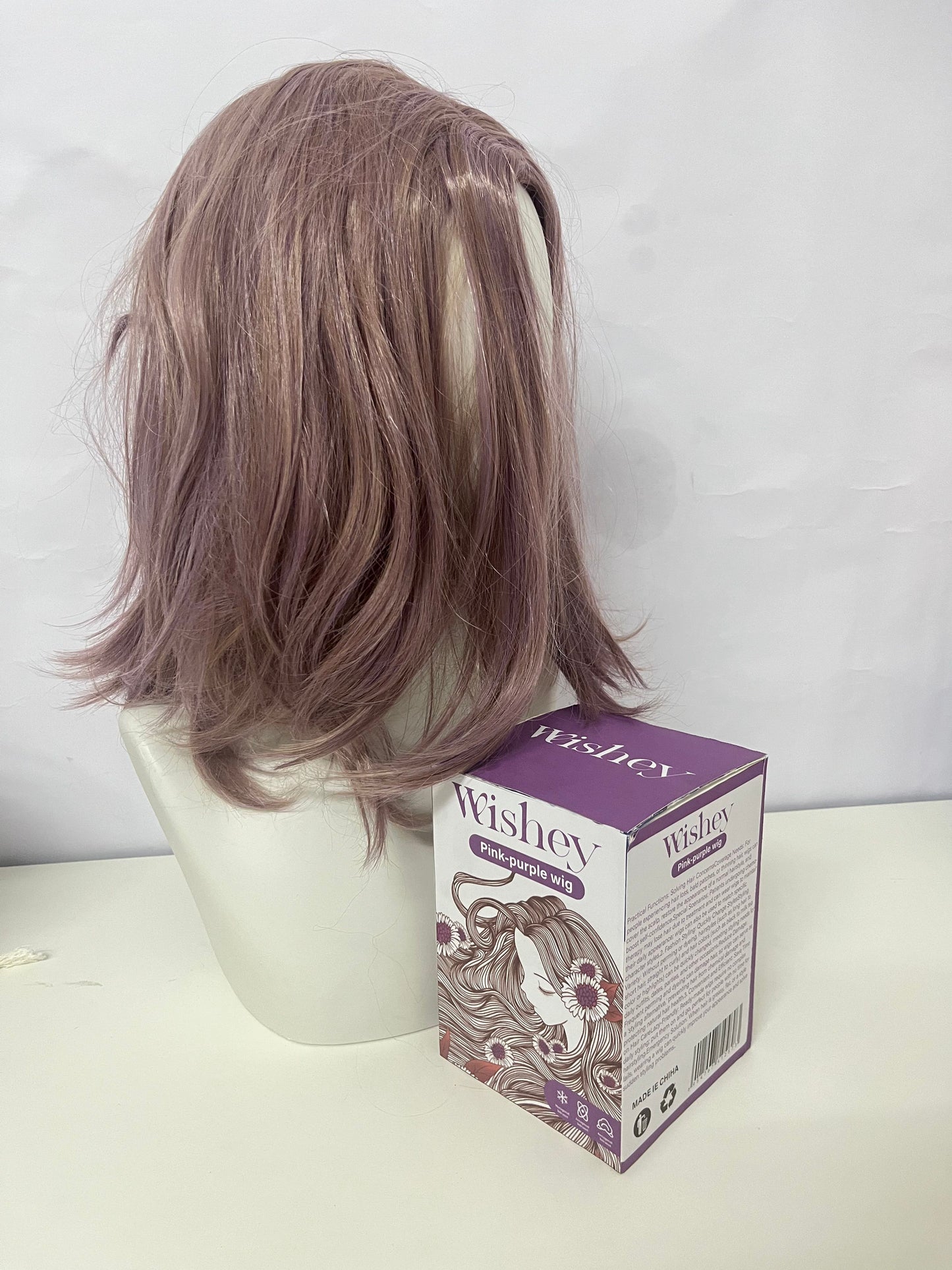 Wishey Pink-Purple Wig - Mid-Length Wavy Hair with Subtle Mauve Hue