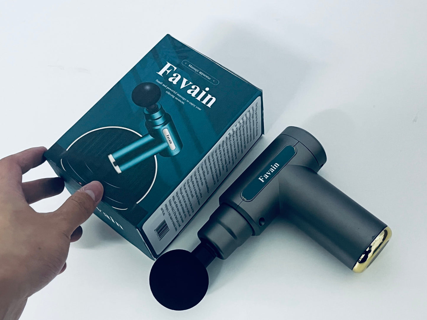 Favain Mini Massage Gun: Small Size, Powerful Relaxation Companion