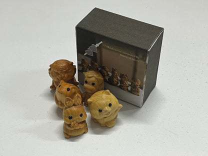 Hand-Carved Natural Boxwood Cute Animal Mini Wooden Sculpture Set