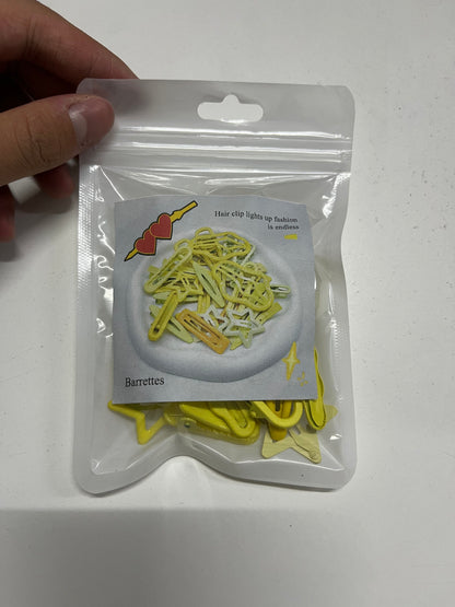 Bright Yellow Star Decor Barrettes Hair Clip Multipack Set