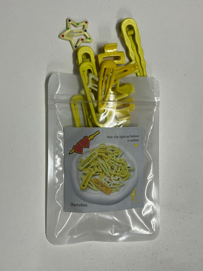 Bright Yellow Star Decor Barrettes Hair Clip Multipack Set