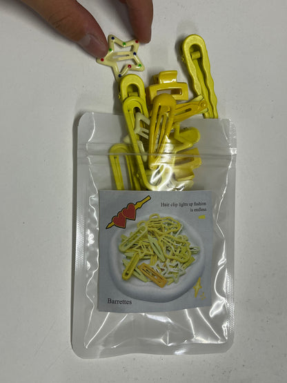 Bright Yellow Star Decor Barrettes Hair Clip Multipack Set