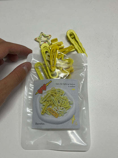 Bright Yellow Star Decor Barrettes Hair Clip Multipack Set