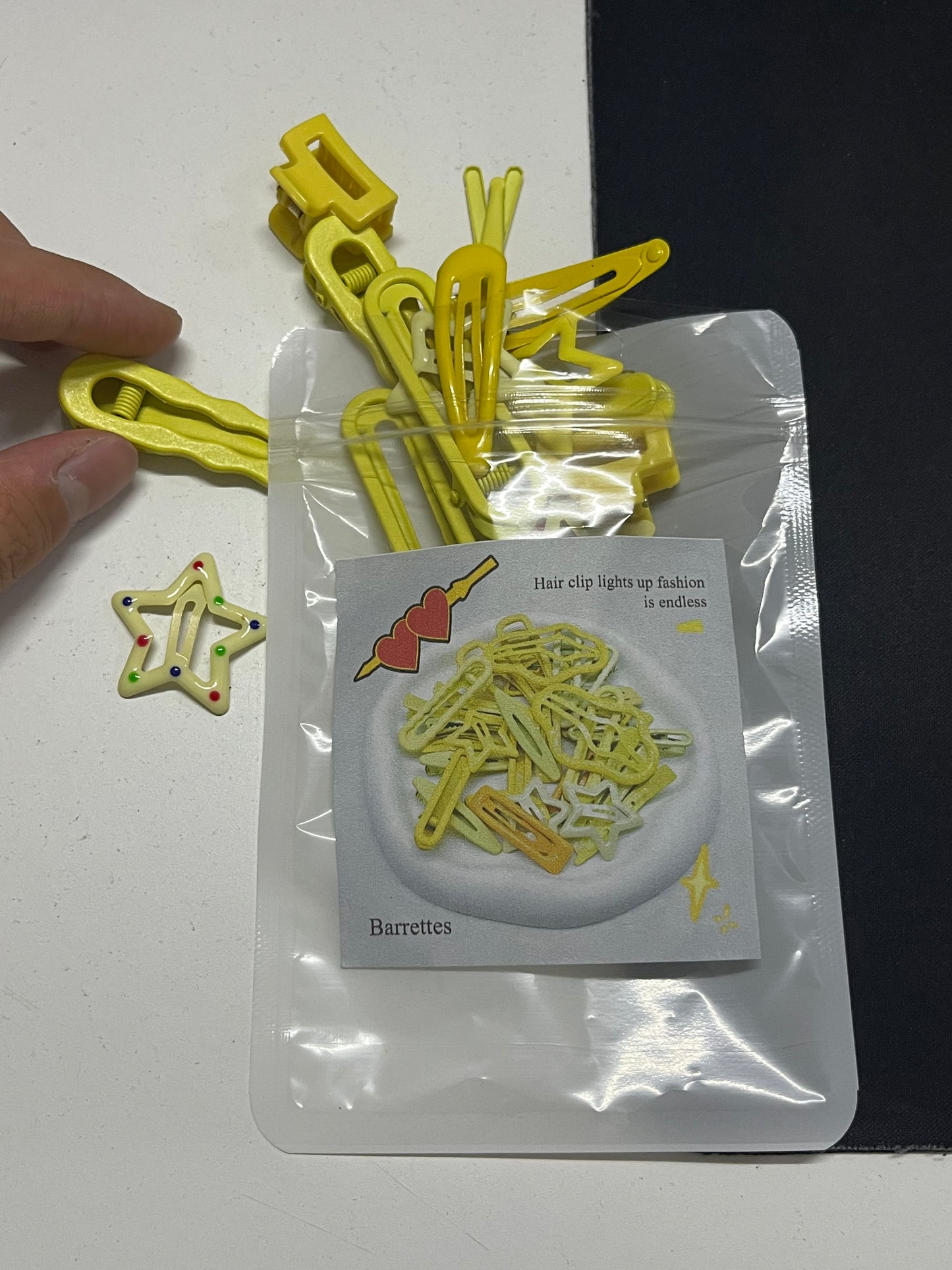 Bright Yellow Star Decor Barrettes Hair Clip Multipack Set