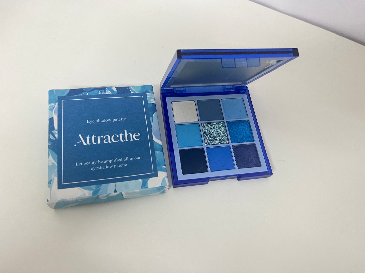 Attracthe Deep Sea Blue Eyeshadow Palette Multi-Texture Color Scheme An Atmospheric Item for Eye Makeup Looks