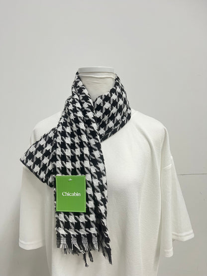 【Chicabin Black & White Houndstooth Scarf】—— Timeless & Stylish Accessory