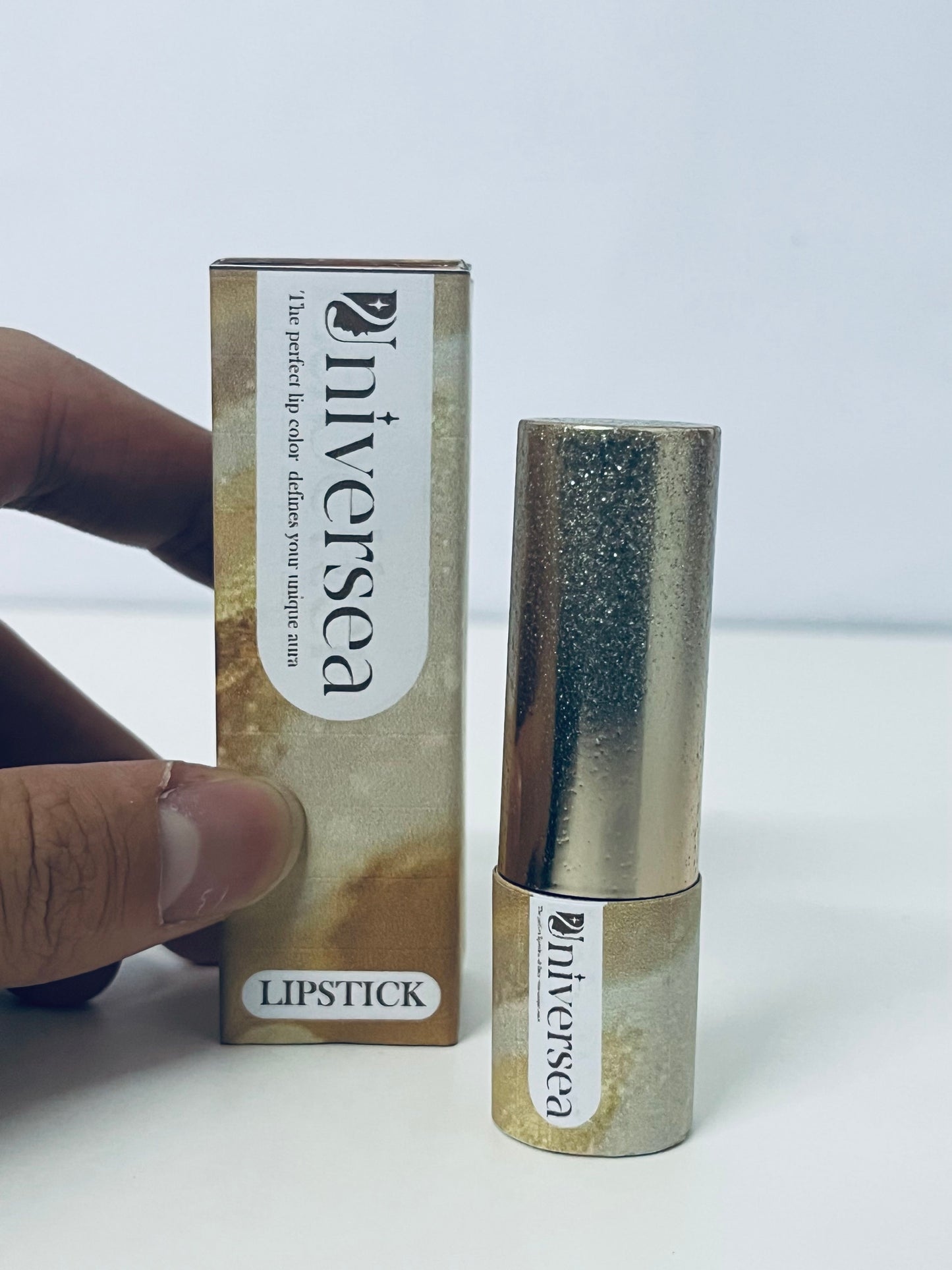 Universea Dark Brown Matte Lipstick: A Stylish Tool for Cool & Glam Lip Makeup