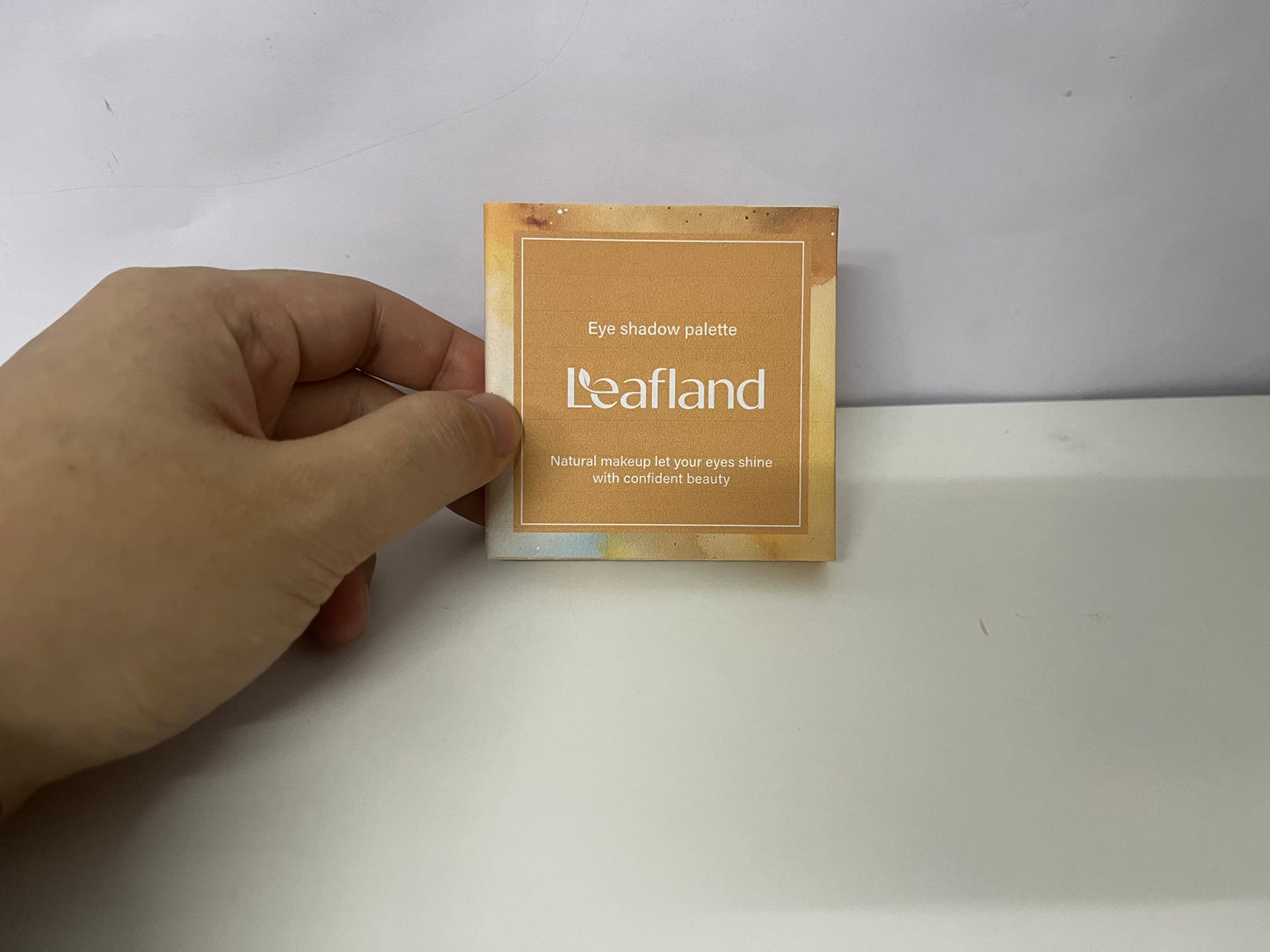 【Leafland Eyeshadow Palette】—— Natural Makeup to Let Your Eyes Shine with Confident Beauty
