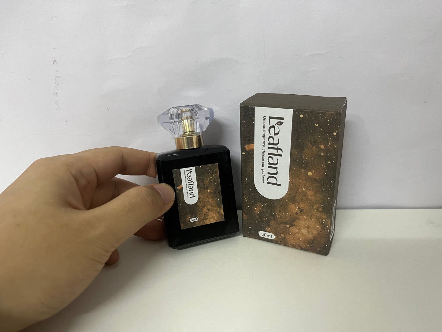 【Leafland Perfumes】—— Unique Fragrance for Distinctive Style