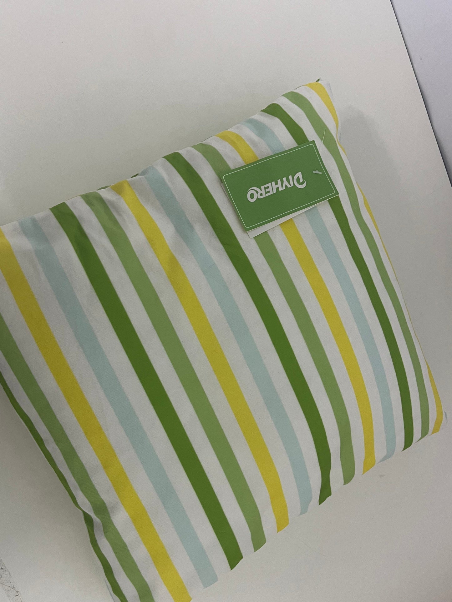 DIYHERO Fresh Striped Throw Pillow 45×45cm 100% Cotton Canvas Cushion Cover with Insert, Nordic Style Decorative Pillow for Sofa Bedroom Living Room All Season Use